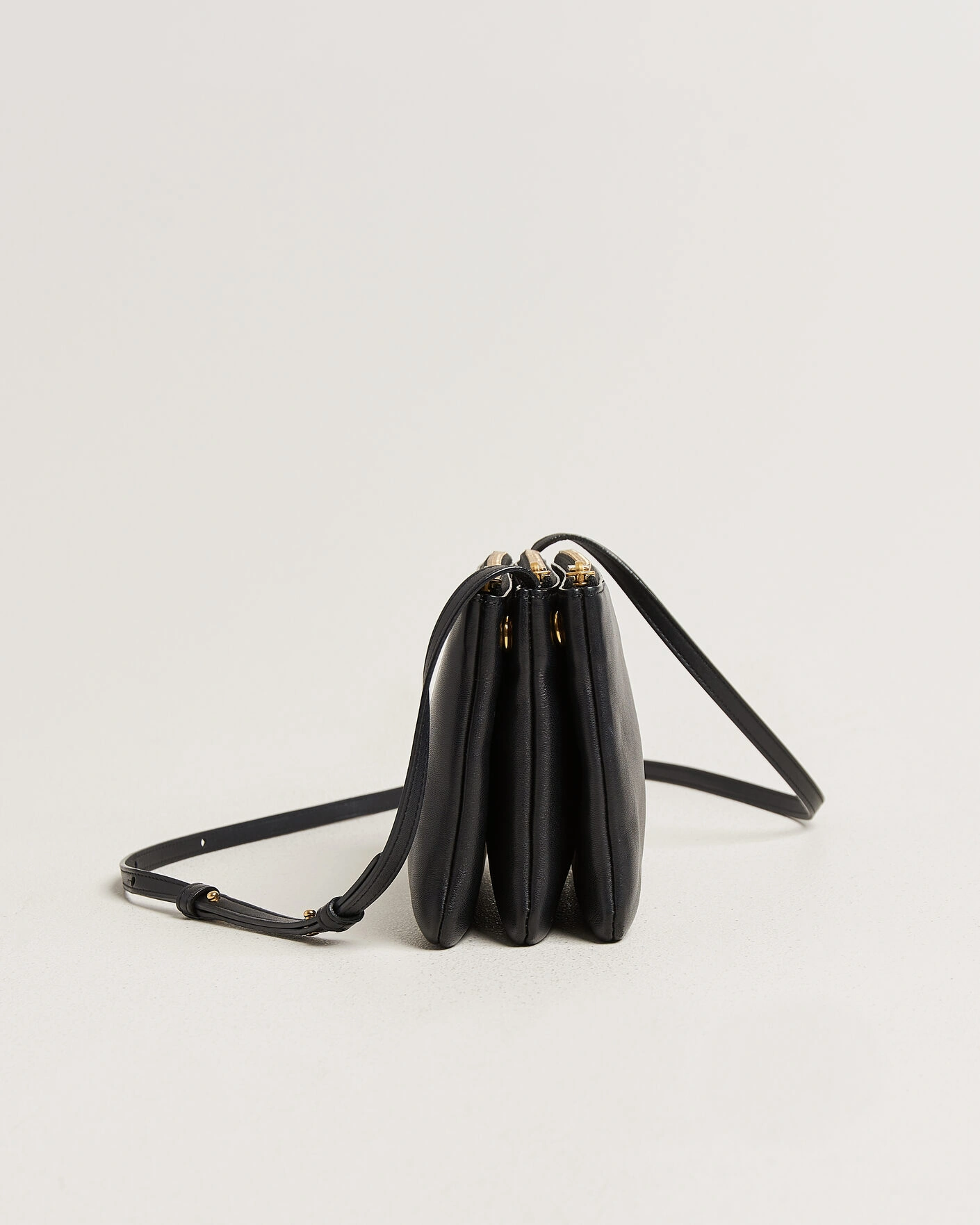 Herr | Pre-Owned & Vintage Bags | Celine Pre-Owned | Trio Bag Small Leather Black