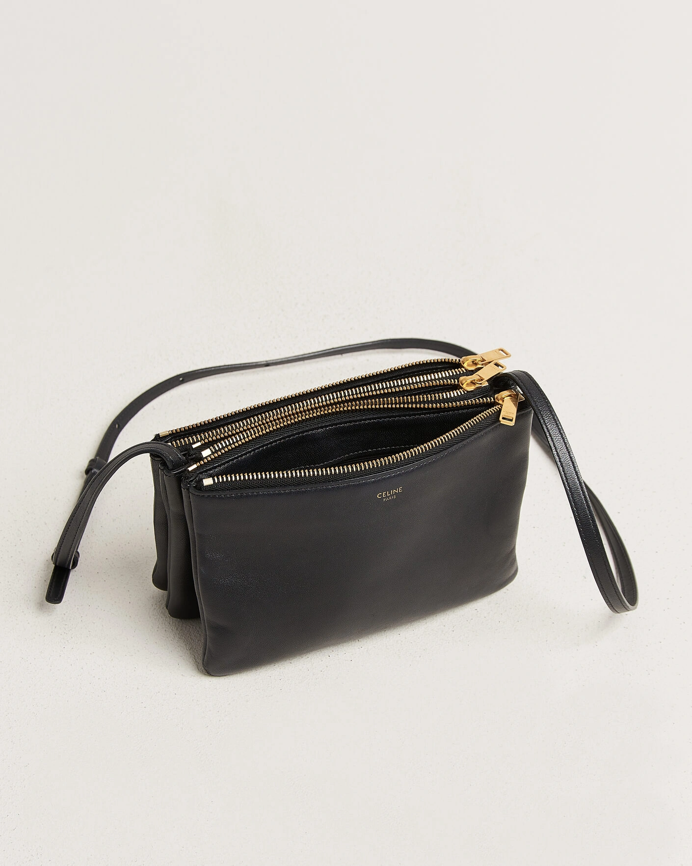 Herr | Pre-Owned & Vintage Bags | Celine Pre-Owned | Trio Bag Small Leather Black