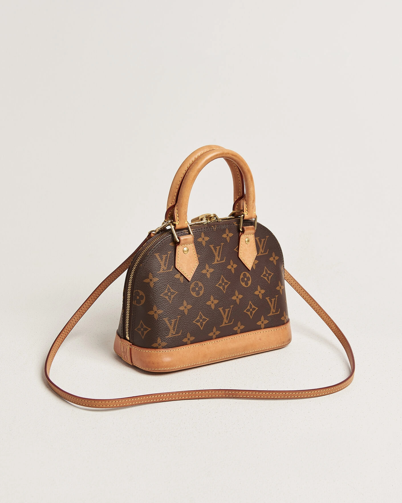 Herr | Pre-Owned & Vintage Bags | Louis Vuitton Pre-Owned | Alma BB Monogram
