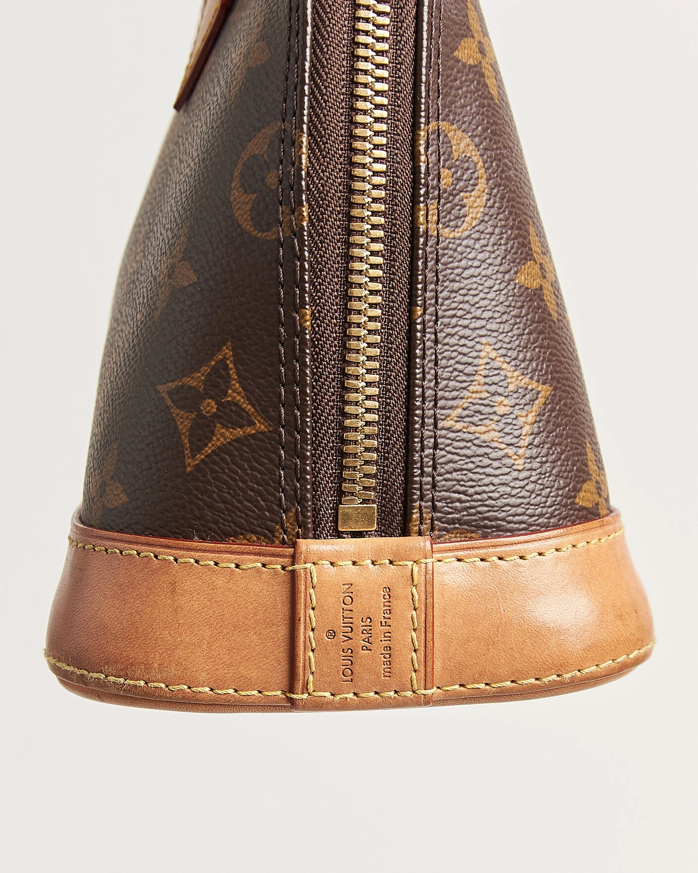 Herr | Pre-Owned & Vintage Bags | Louis Vuitton Pre-Owned | Alma BB Monogram