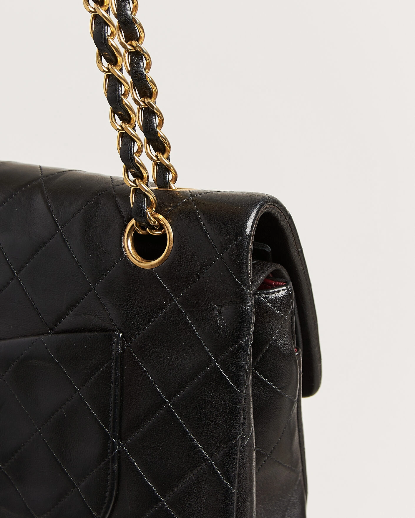 Herr | Pre-Owned & Vintage Bags | Chanel Pre-Owned | Classic Medium Double Flap Bag Lambskin Black