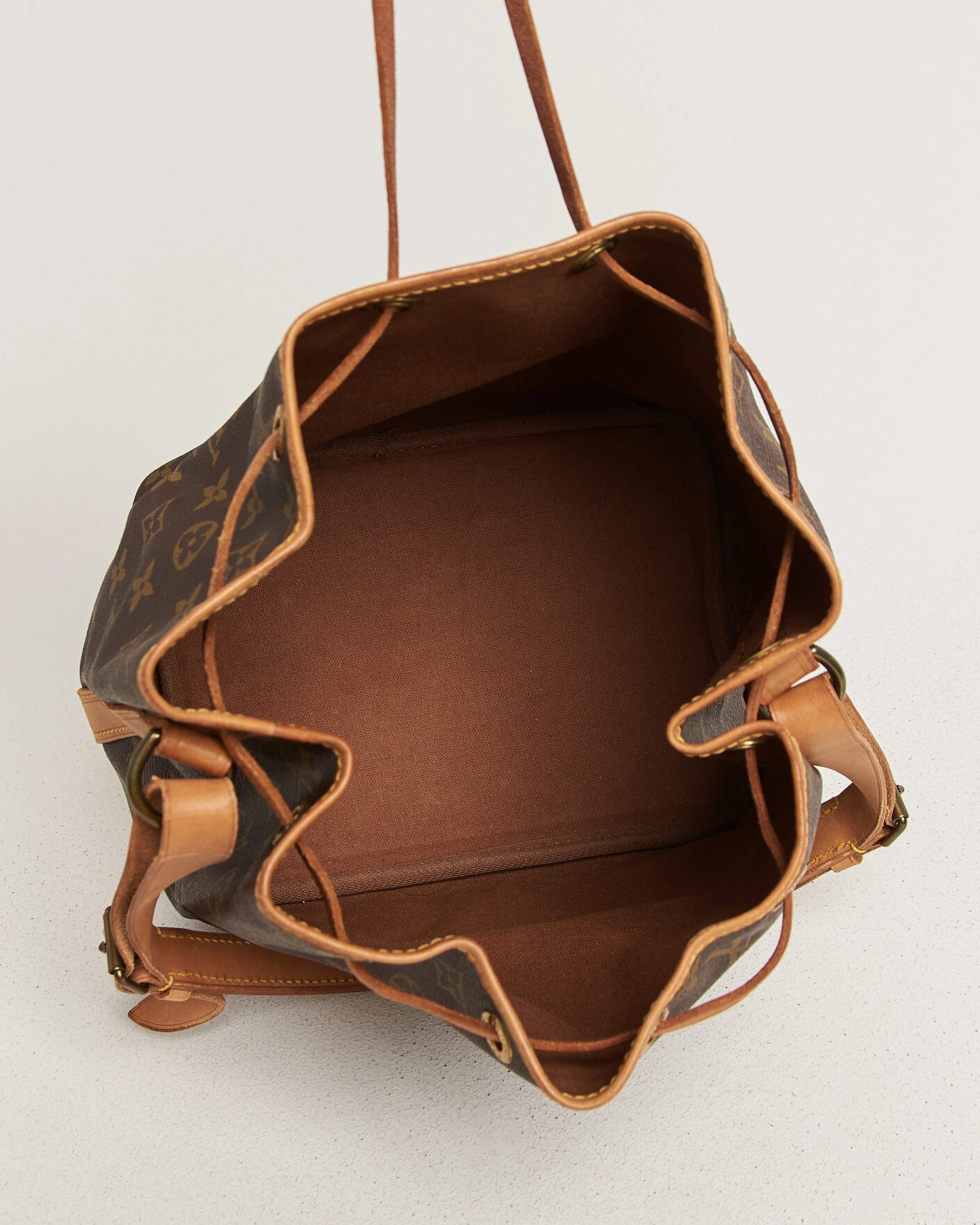 Herr | Pre-Owned & Vintage Bags | Louis Vuitton Pre-Owned | Petit Noé Monogram