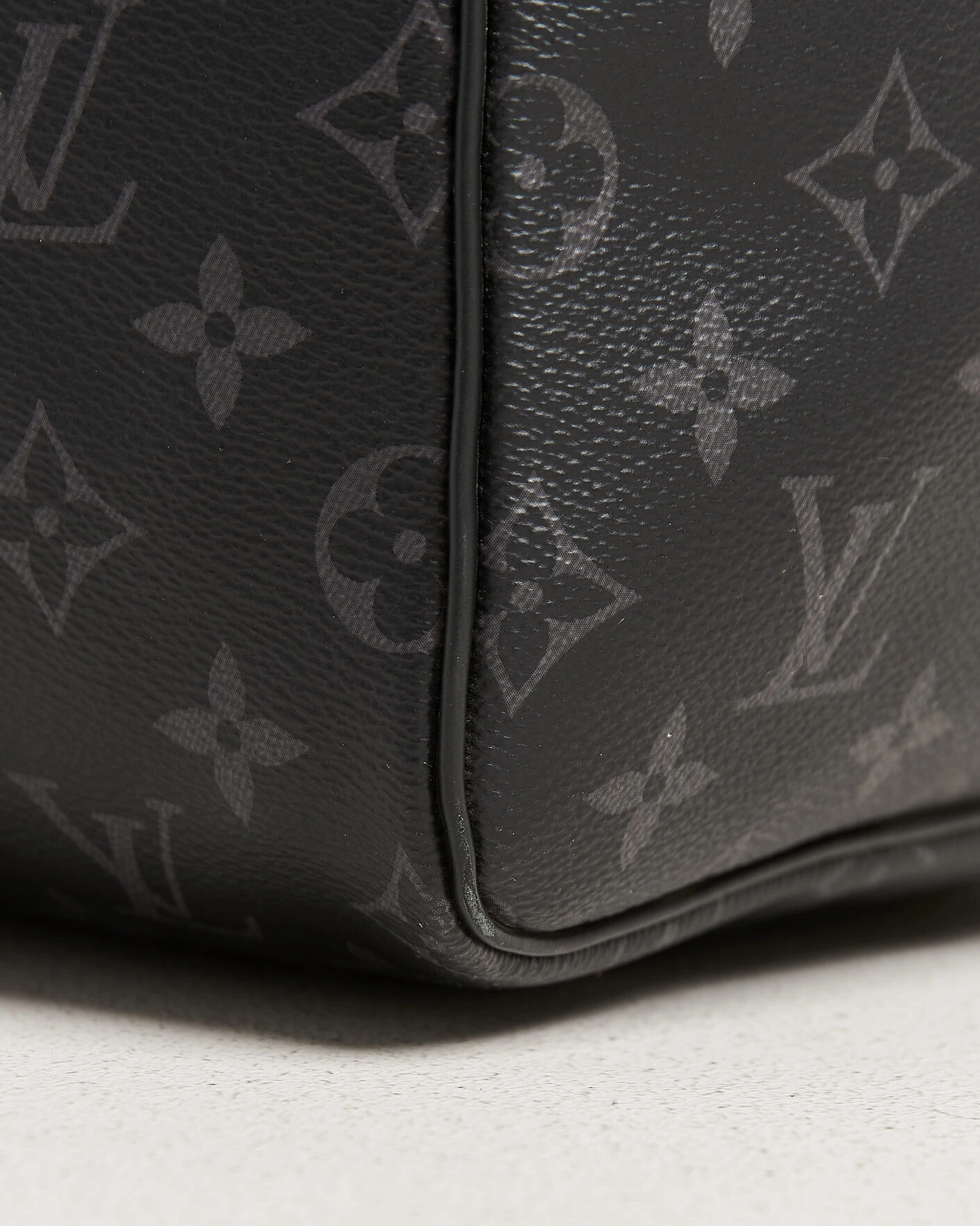 Herr | Pre-Owned & Vintage Bags | Louis Vuitton Pre-Owned | Keepall 55 Bandoulière Monogram Eclipse