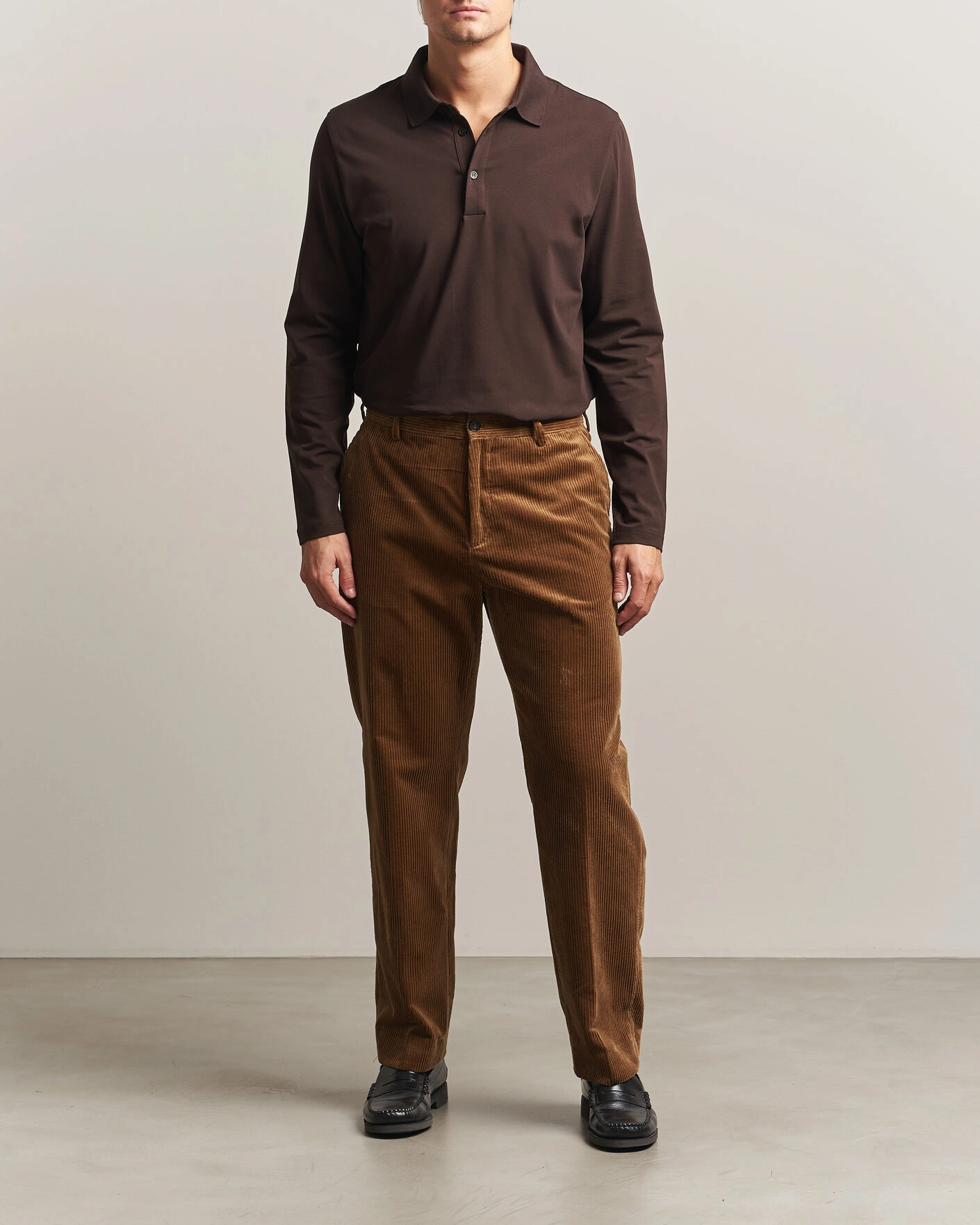 Herr | Byxor | Filippa K | Julian Corduroy Chino Trousers Tobacco