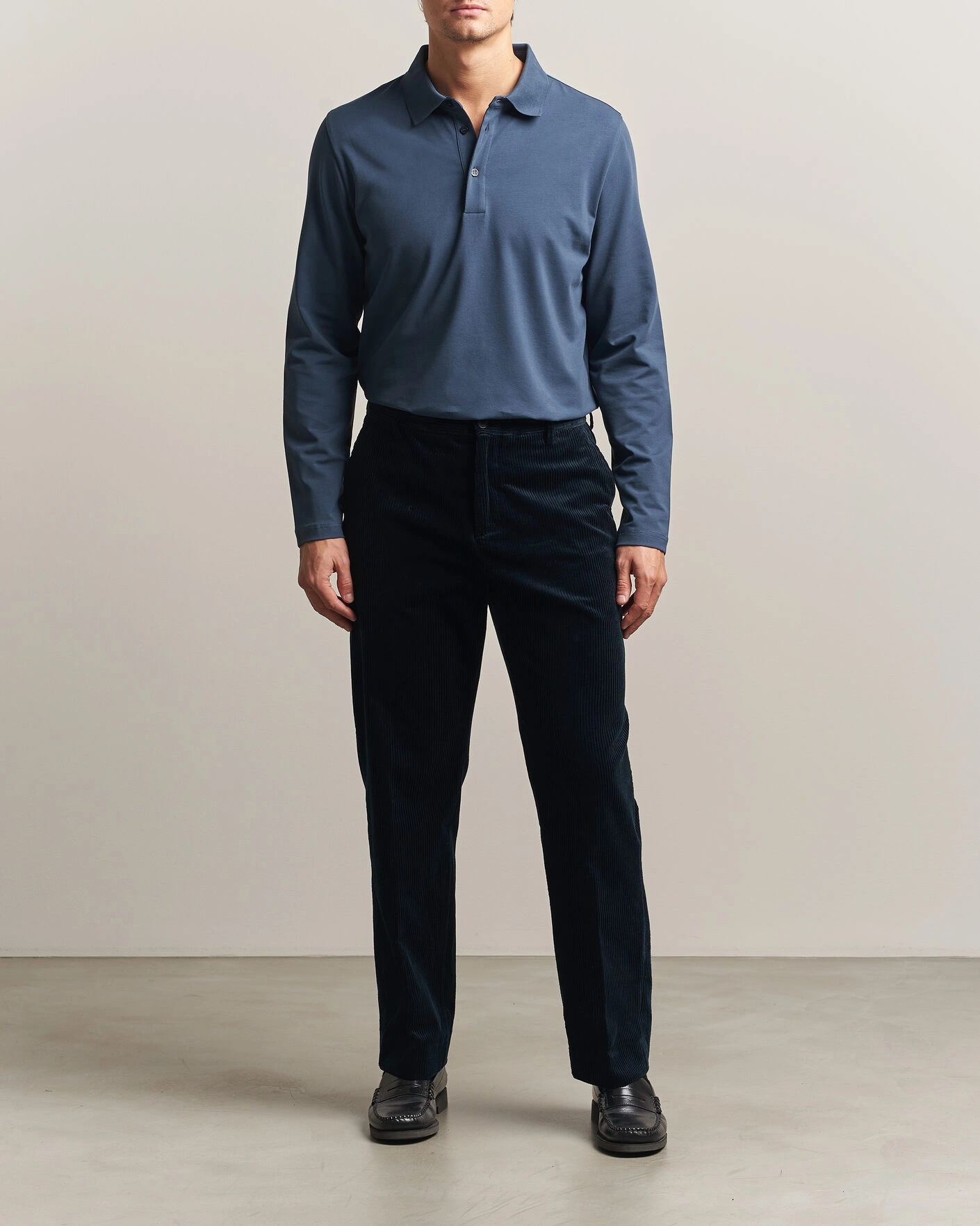 Herr | Byxor | Filippa K | Julian Corduroy Chino Trousers Dark Navy