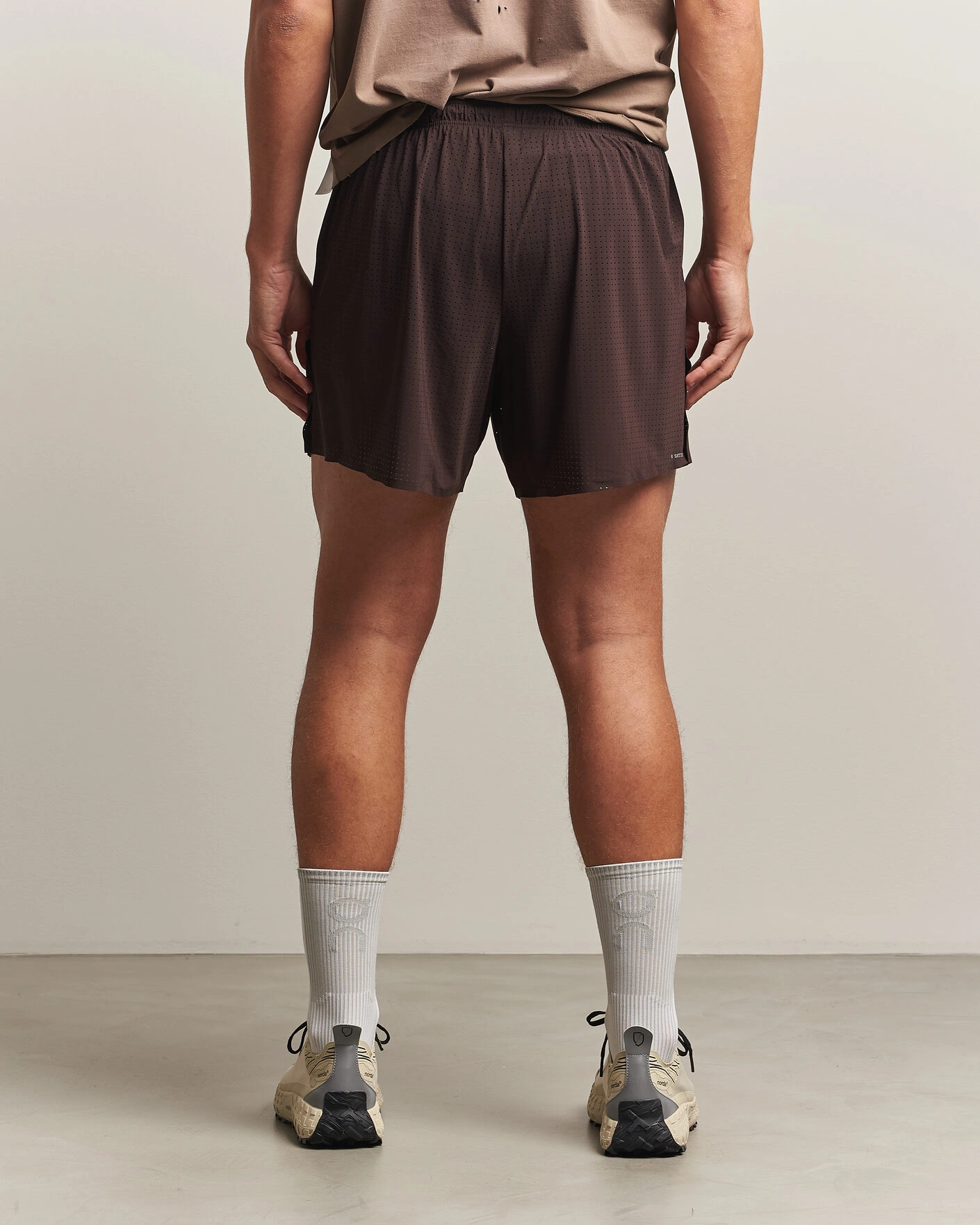 Herr | Shorts | Satisfy | Space-O 5 Inch Shorts Deep Mahogany