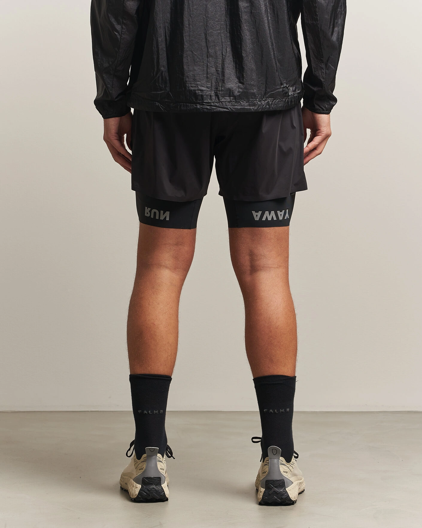 Herr | Shorts | Satisfy | TechSilk 8 Inch Shorts Black