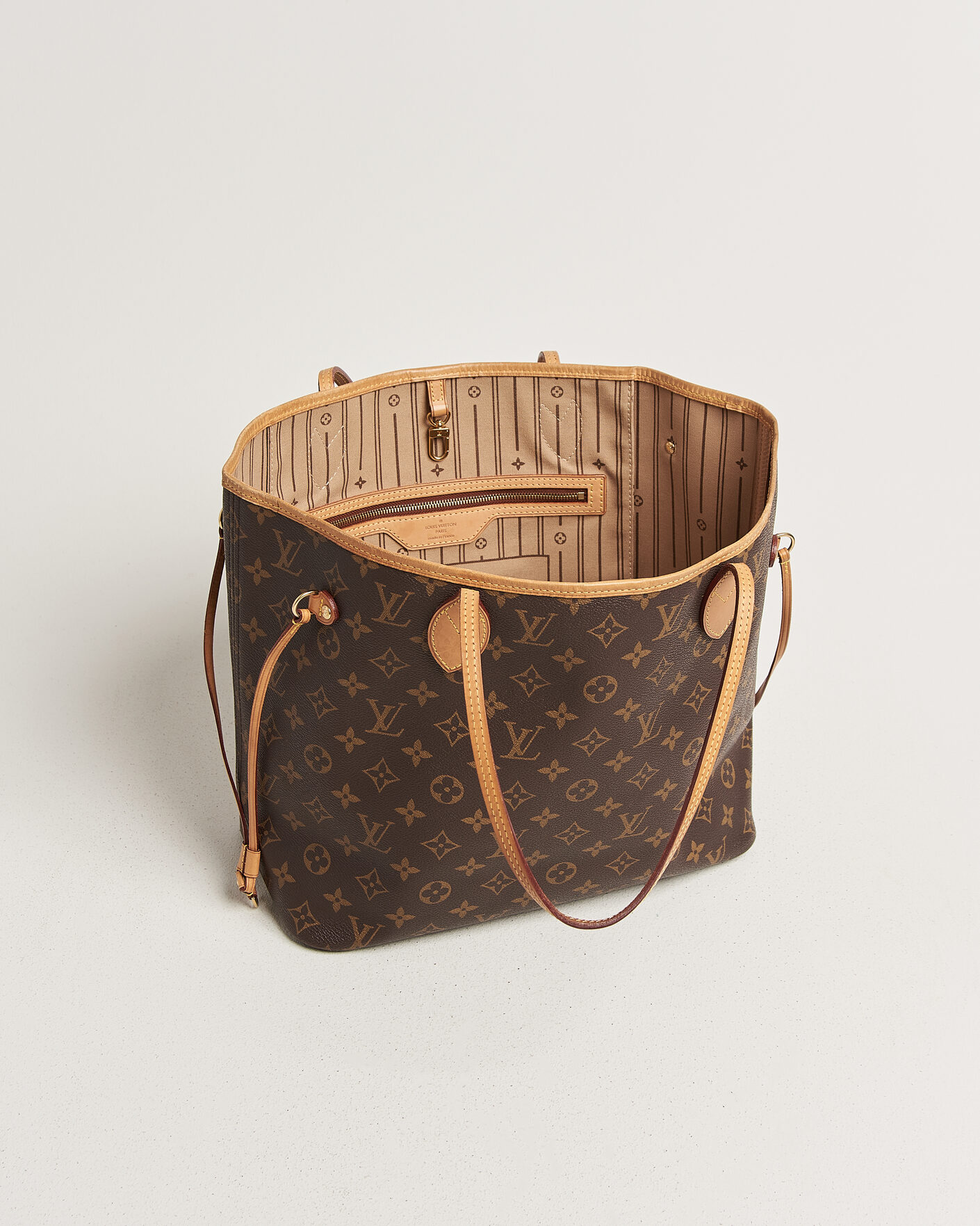 Herr | Pre-Owned & Vintage Bags | Louis Vuitton Pre-Owned | Neverfull MM Monogram