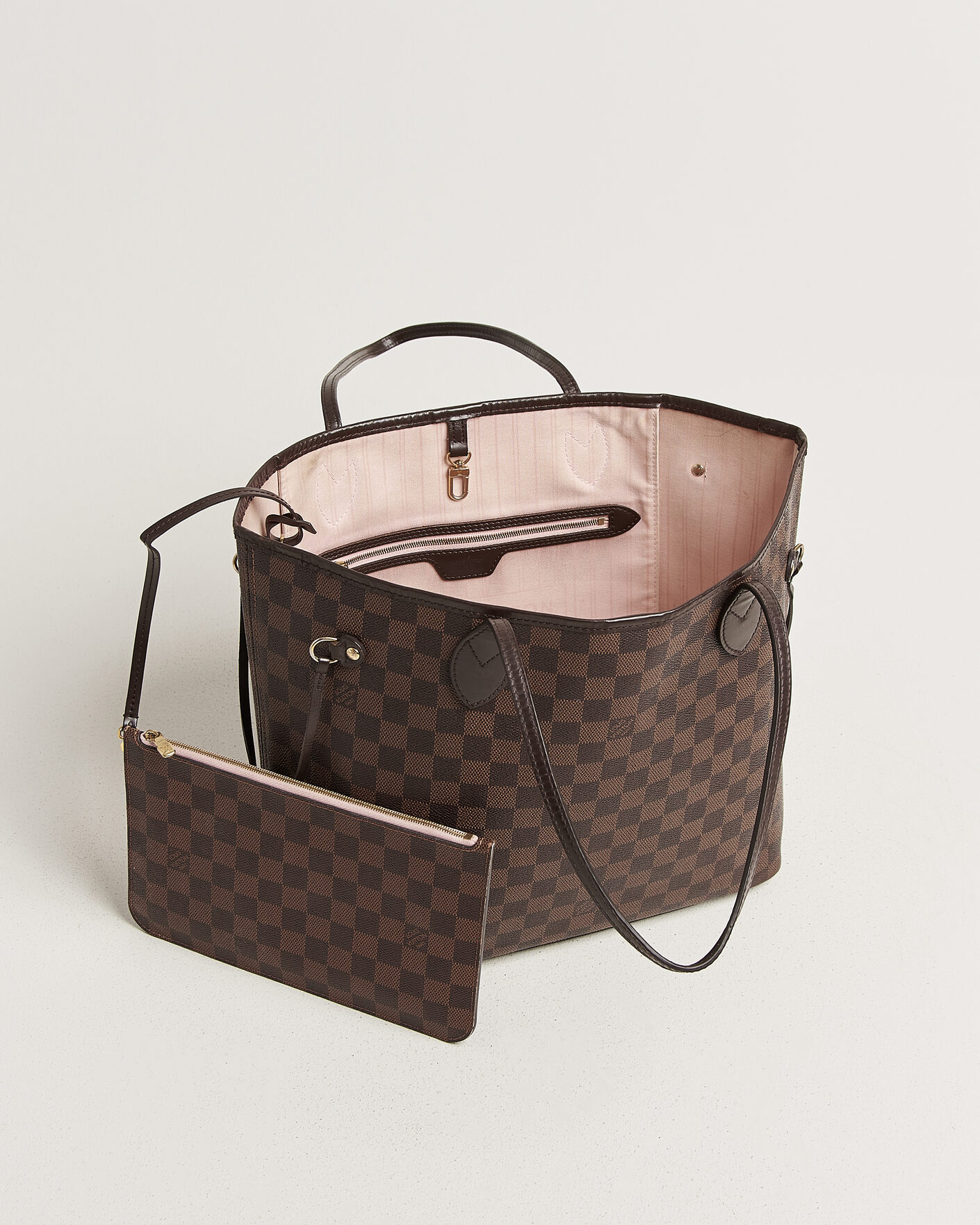 Herr | Pre-Owned & Vintage Bags | Louis Vuitton Pre-Owned | Neverfull MM Damier Ebene
