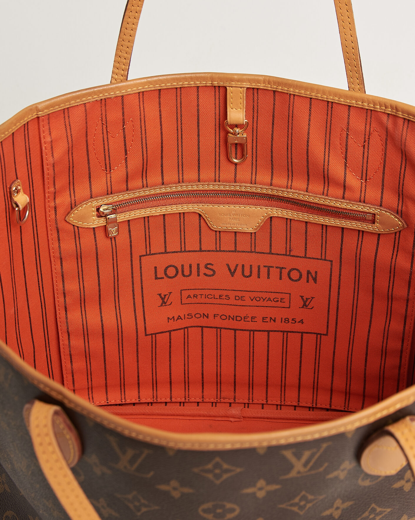 Herr | Pre-Owned & Vintage Bags | Louis Vuitton Pre-Owned | Neverfull MM Monogram