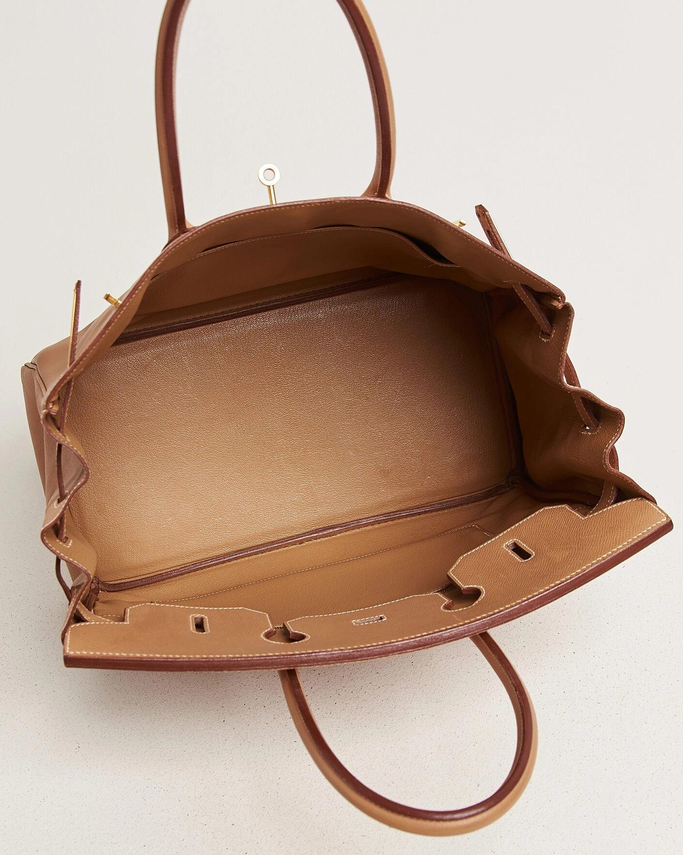 Herr | Pre-Owned & Vintage Bags | Hermès Pre-Owned | Birkin 35 Courchevel Gold