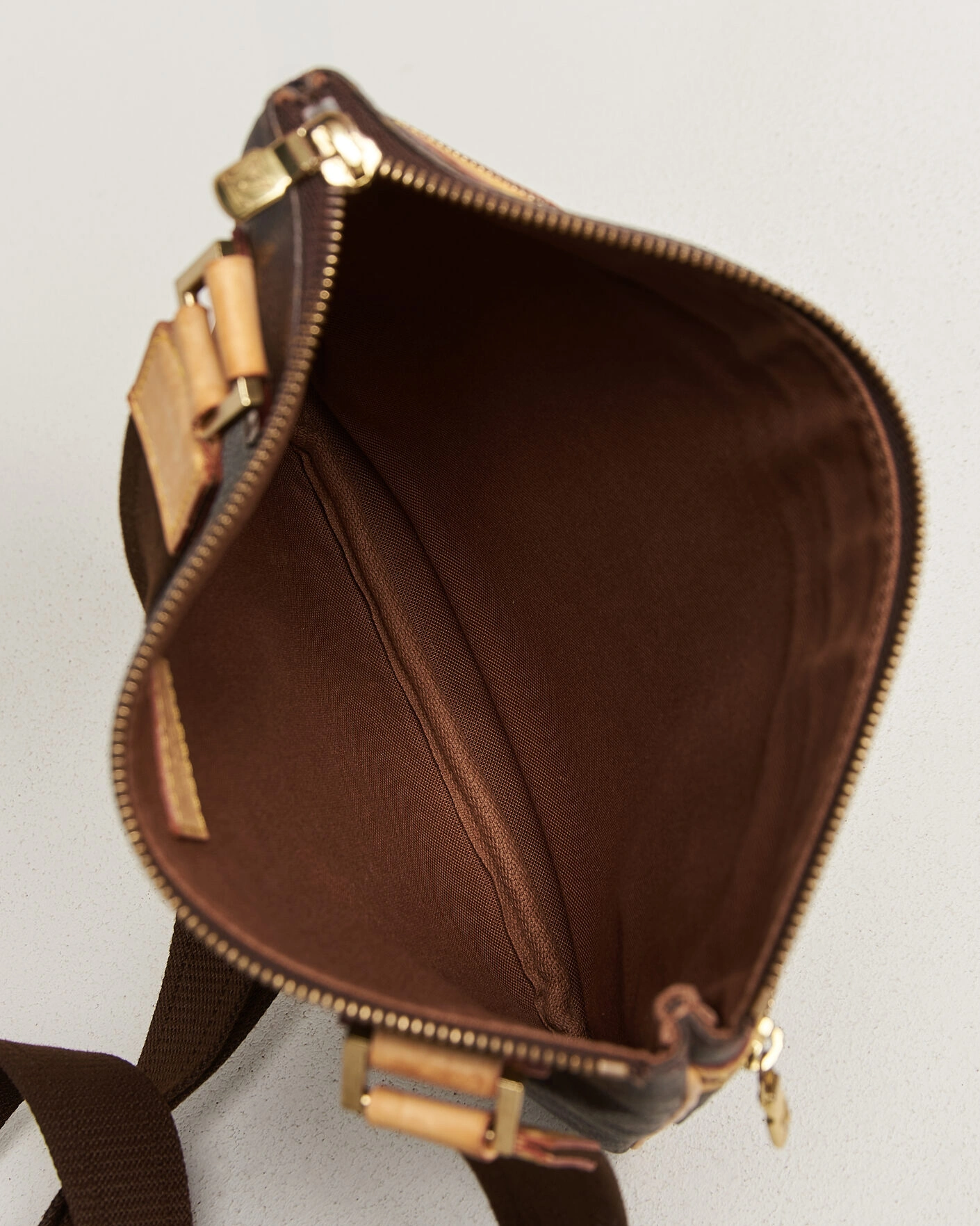 Herr | Pre-Owned & Vintage Bags | Louis Vuitton Pre-Owned | Bosphore Pochette Monogram