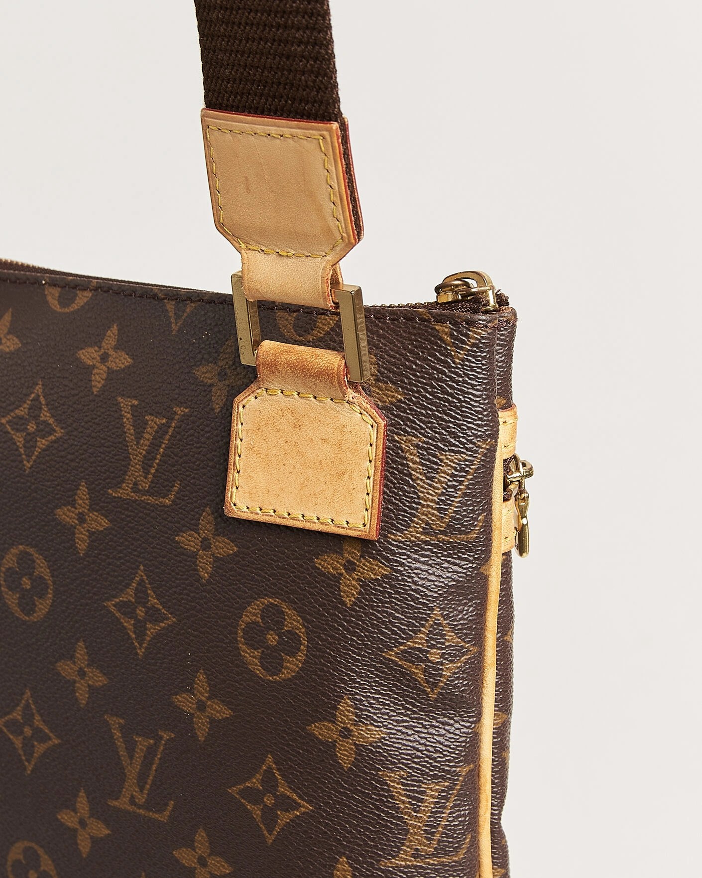 Herr | Pre-Owned & Vintage Bags | Louis Vuitton Pre-Owned | Bosphore Pochette Monogram
