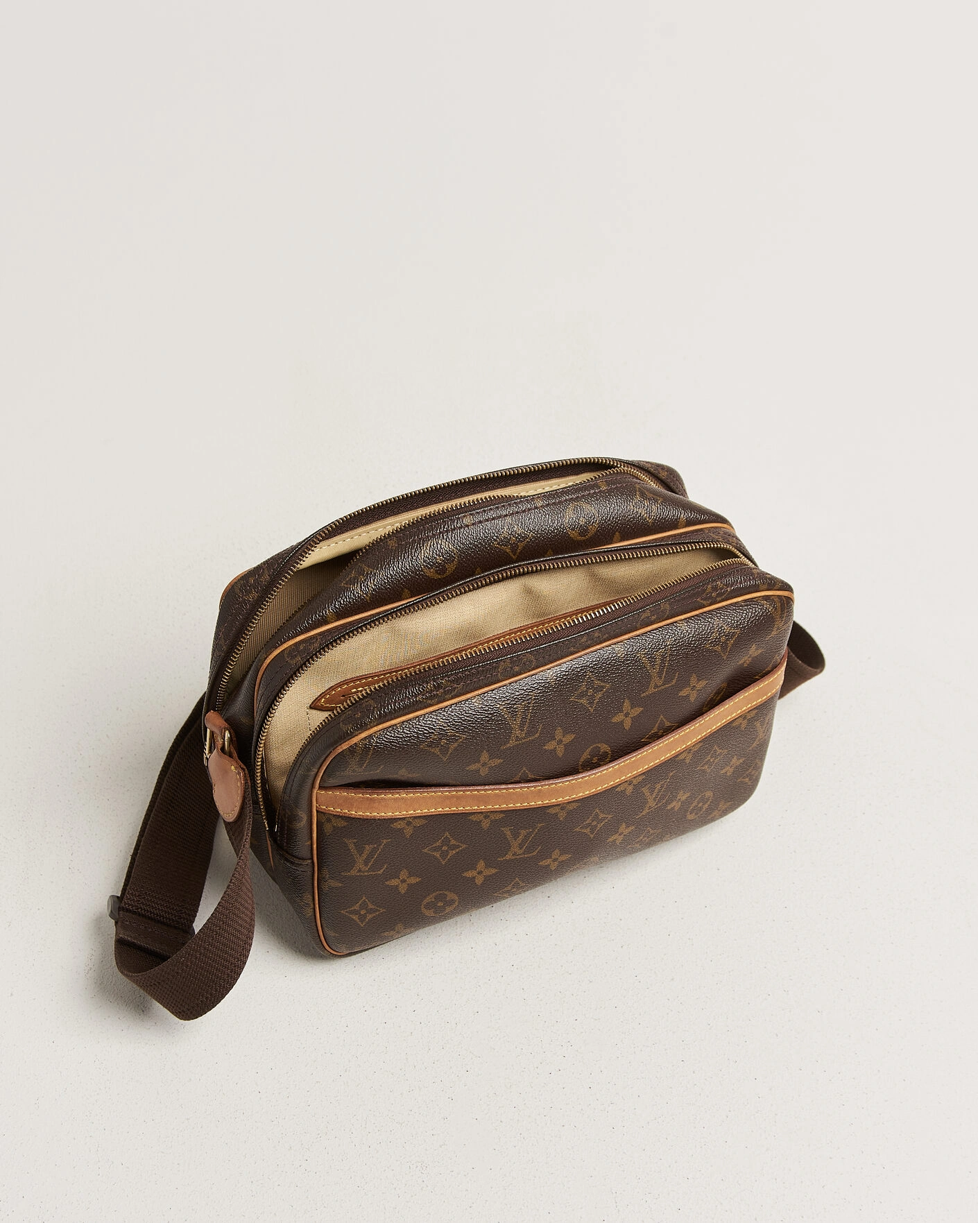 Herr | Pre-Owned & Vintage Bags | Louis Vuitton Pre-Owned | Reporter Bag PM Monogram