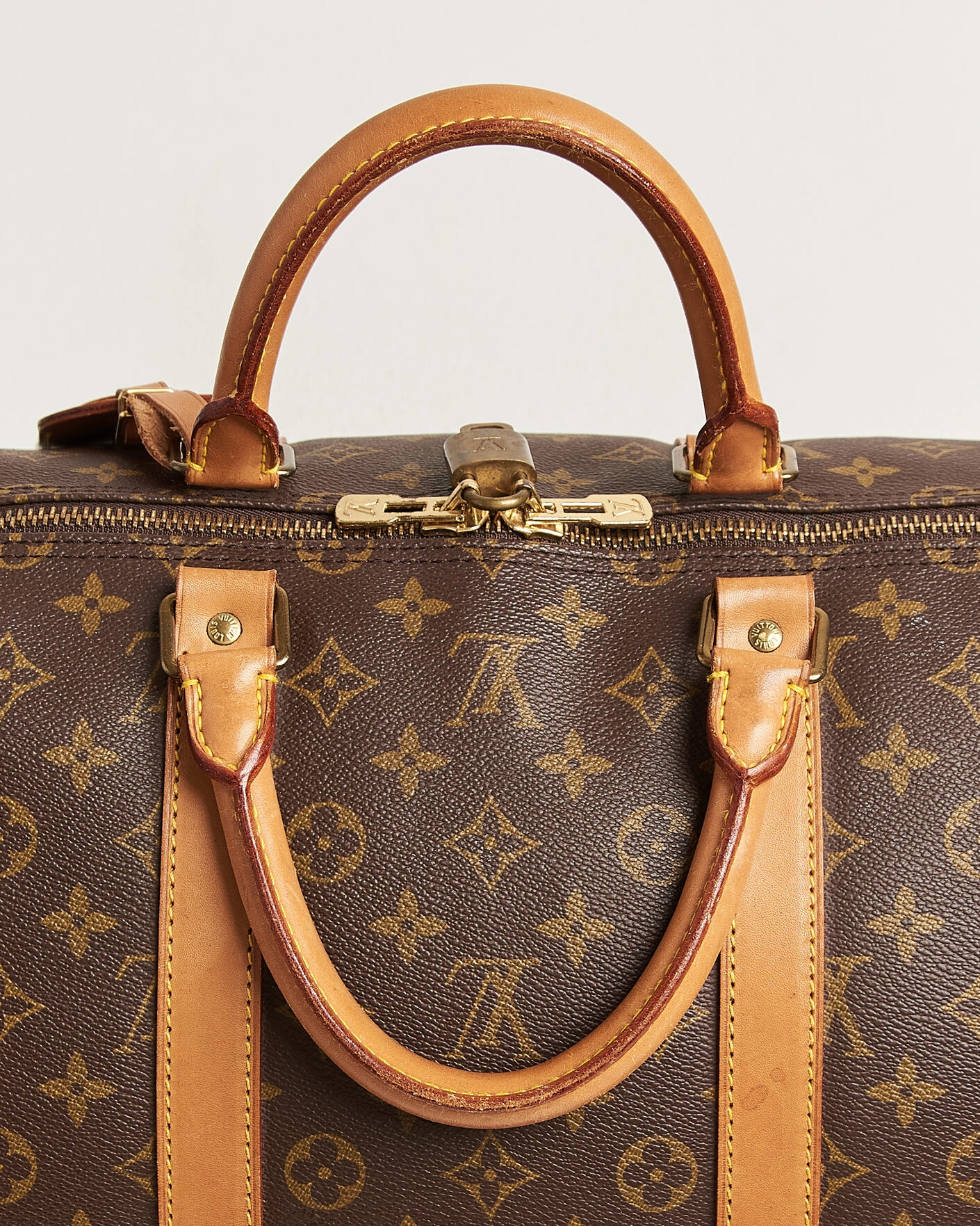 Herr | Pre-Owned & Vintage Bags | Louis Vuitton Pre-Owned | Keepall Bandouliére 55 Monogram