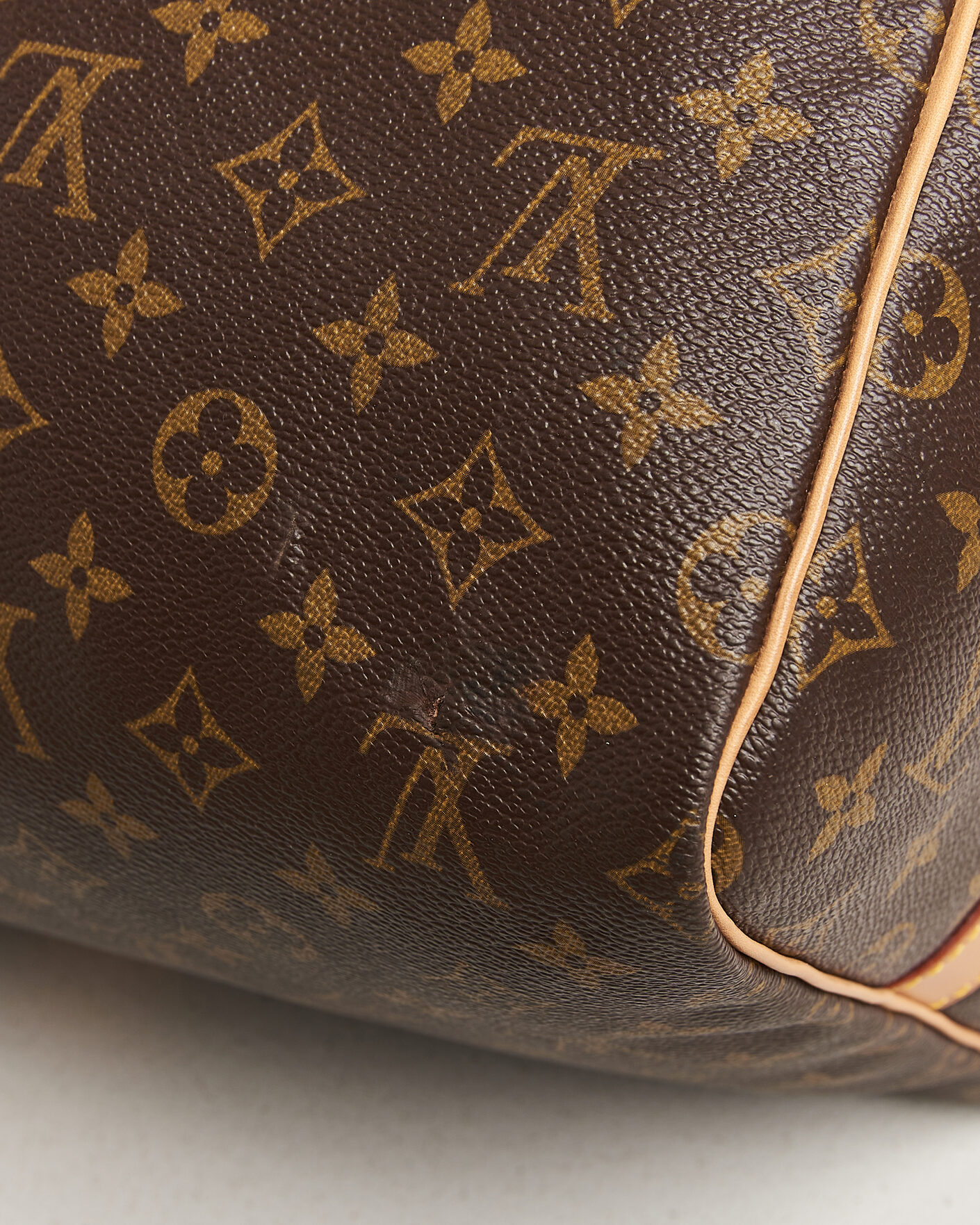 Herr | Pre-Owned & Vintage Bags | Louis Vuitton Pre-Owned | Keepall Bandouliére 55 Monogram