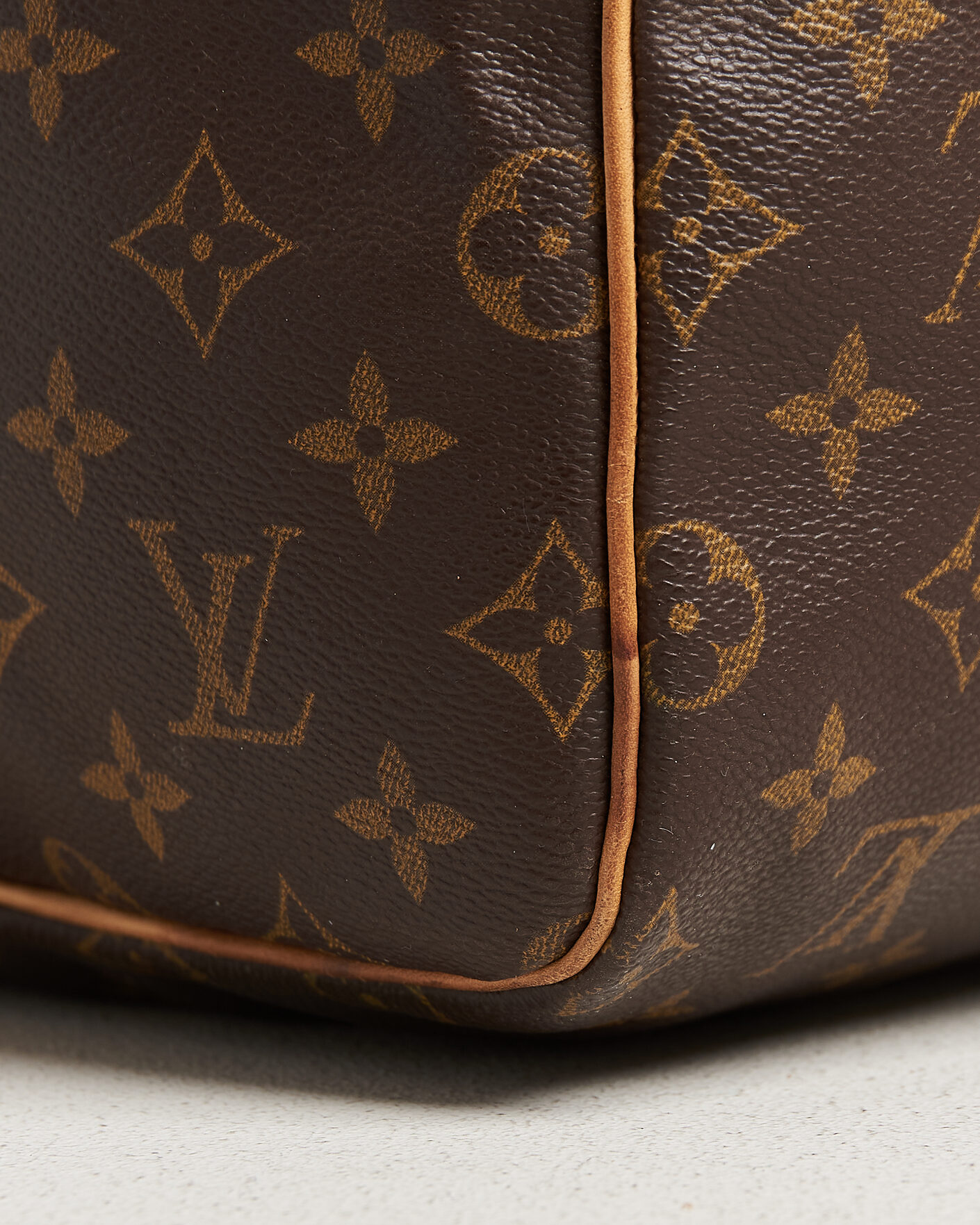 Herr | Pre-Owned & Vintage Bags | Louis Vuitton Pre-Owned | Keepall Bandouliére 55 Monogram