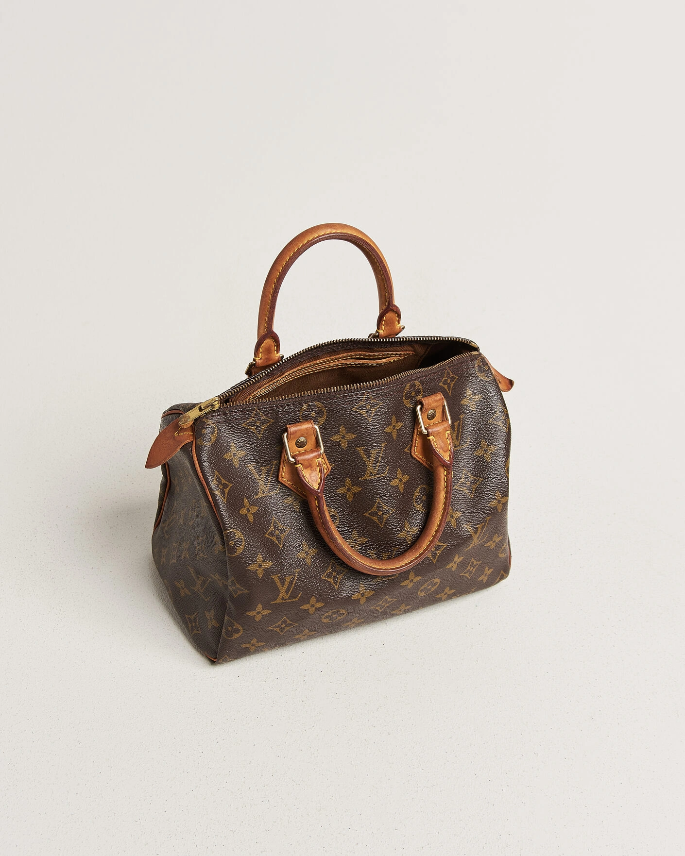 Herr | Pre-Owned & Vintage Bags | Louis Vuitton Pre-Owned | Speedy 25 Monogram