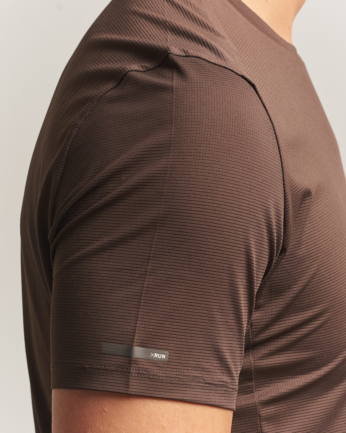 Herr | T-Shirts | SOAR Running | Eco Tech T-Shirt Brown