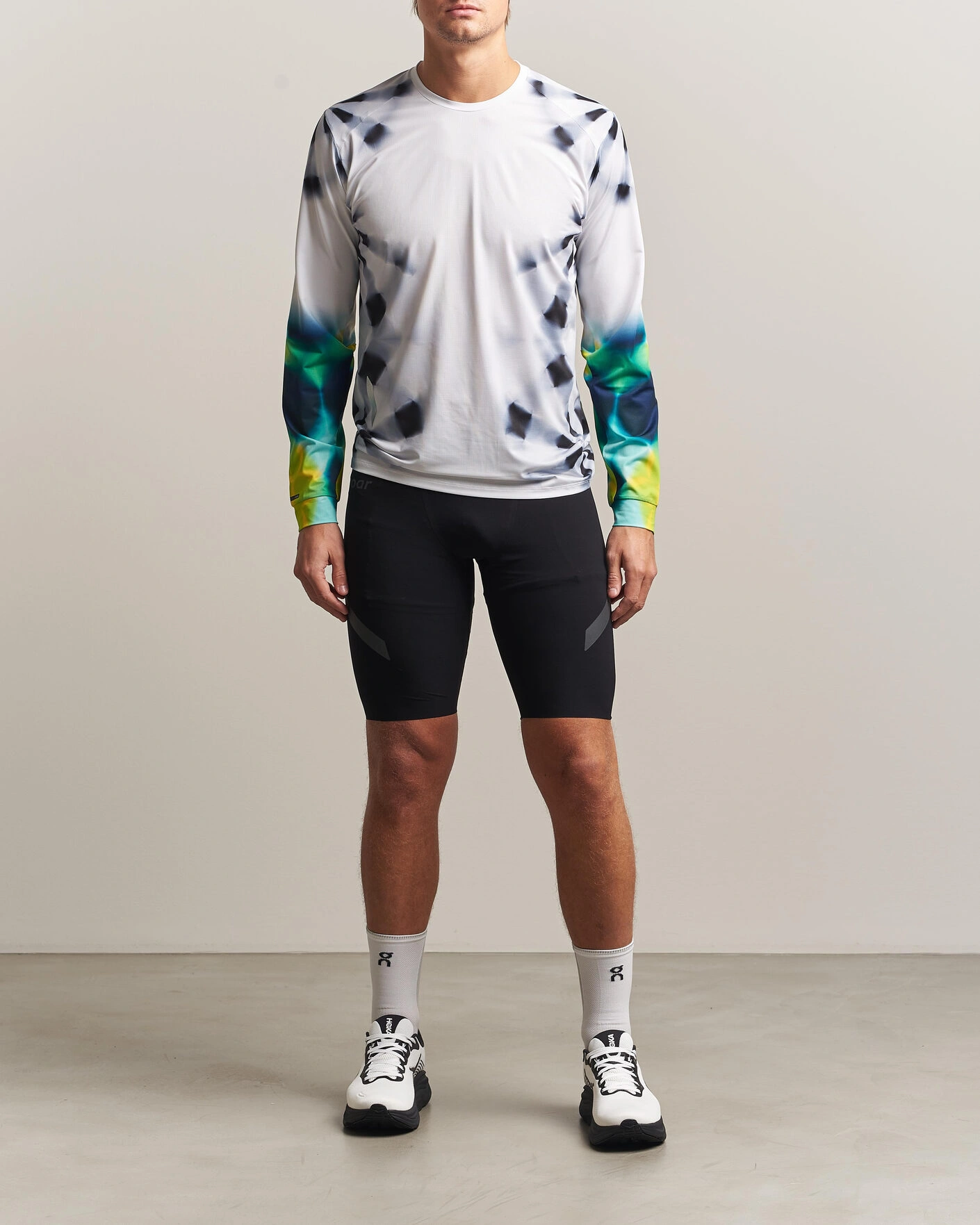 Herr | T-Shirts | SOAR Running | LS Printed Tech T-Shirt White/Grey