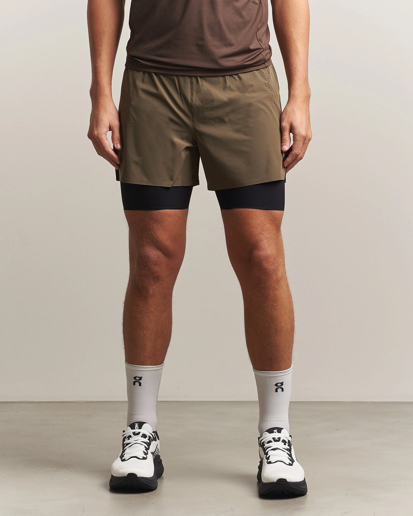 Herr | Shorts | SOAR Running | Dual Run Shorts Khaki
