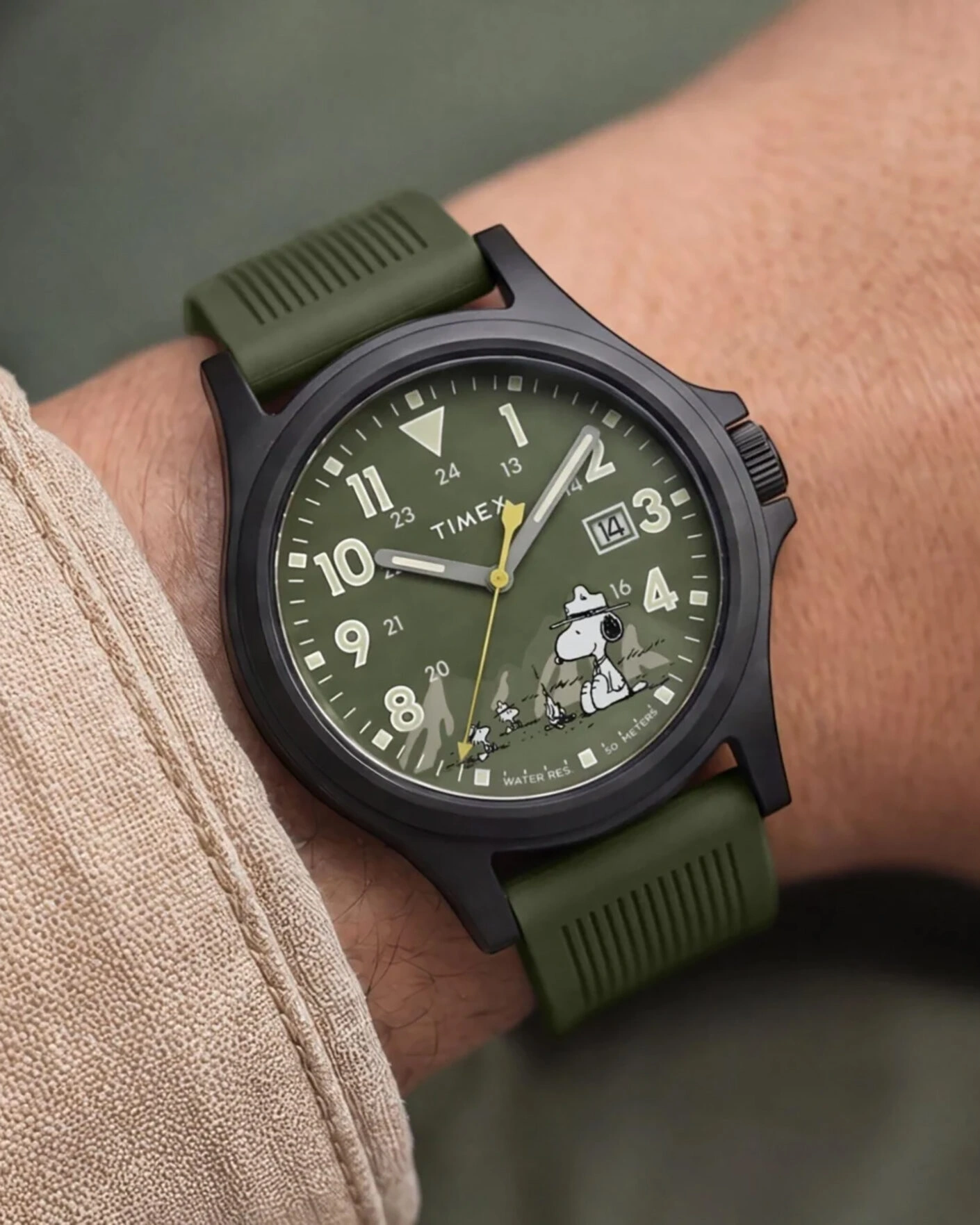 Herr | Timex Peanuts x Timex Expedition Acadia 40mm Green Dial | Timex | Peanuts x Expedition Acadia 40mm Green Dial