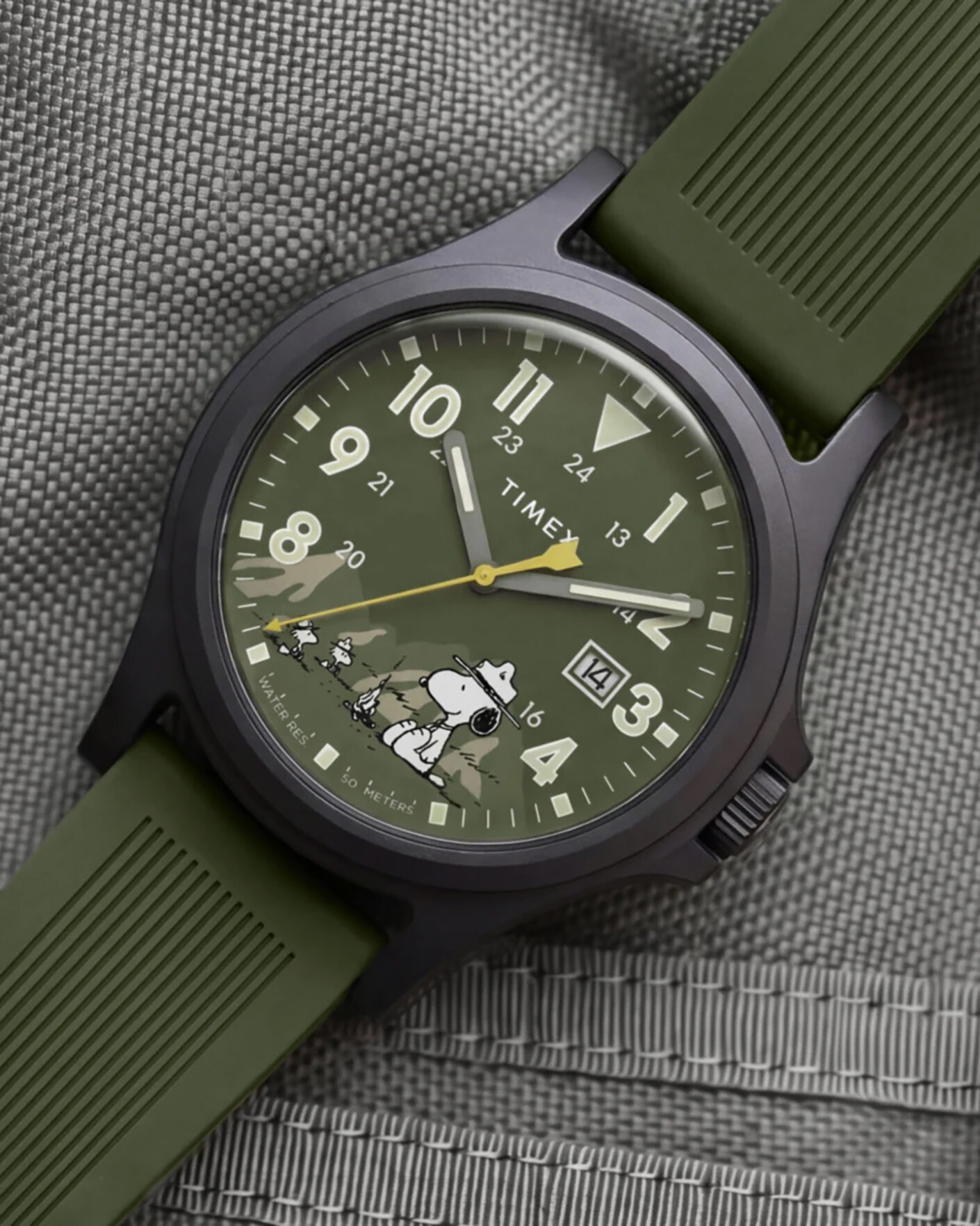 Herr | Timex Peanuts x Timex Expedition Acadia 40mm Green Dial | Timex | Peanuts x Expedition Acadia 40mm Green Dial