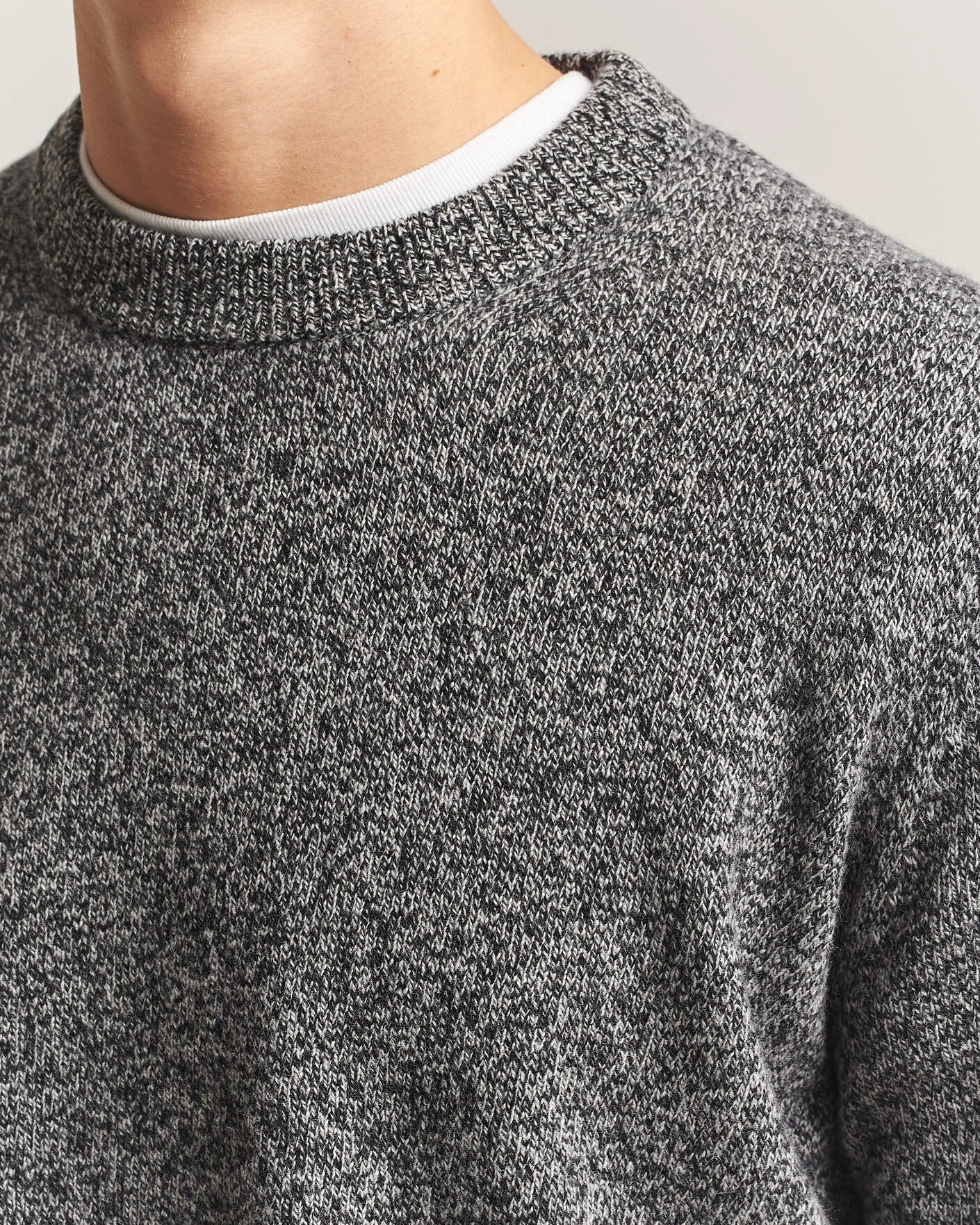 Herr | Tröjor | Samsøe Samsøe | Isak Knitted Crew Neck Black White Melange