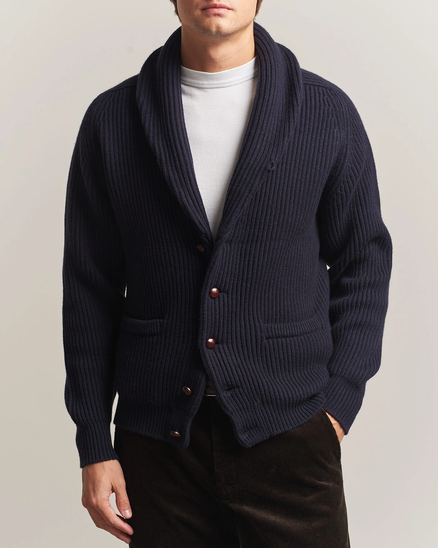 Herr | Tröjor | William Lockie | Windsor Cashmere Shawl Cardigan Navy