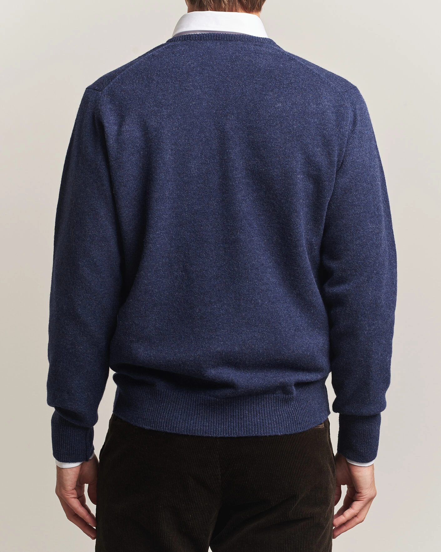 Herr | Tröjor | William Lockie | Rob Lambswool V-Neck Astra
