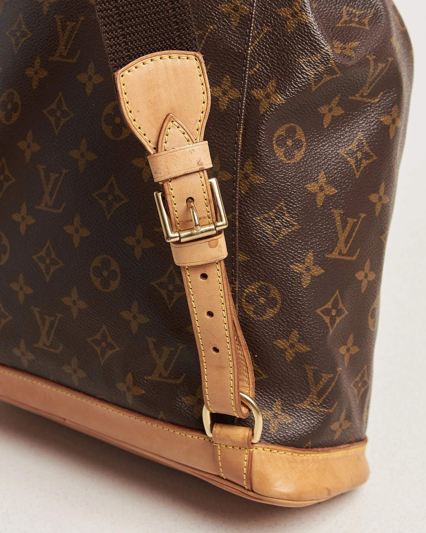 Herr | Pre-Owned & Vintage Bags | Louis Vuitton Pre-Owned | Montsouris GM Backpack Monogram