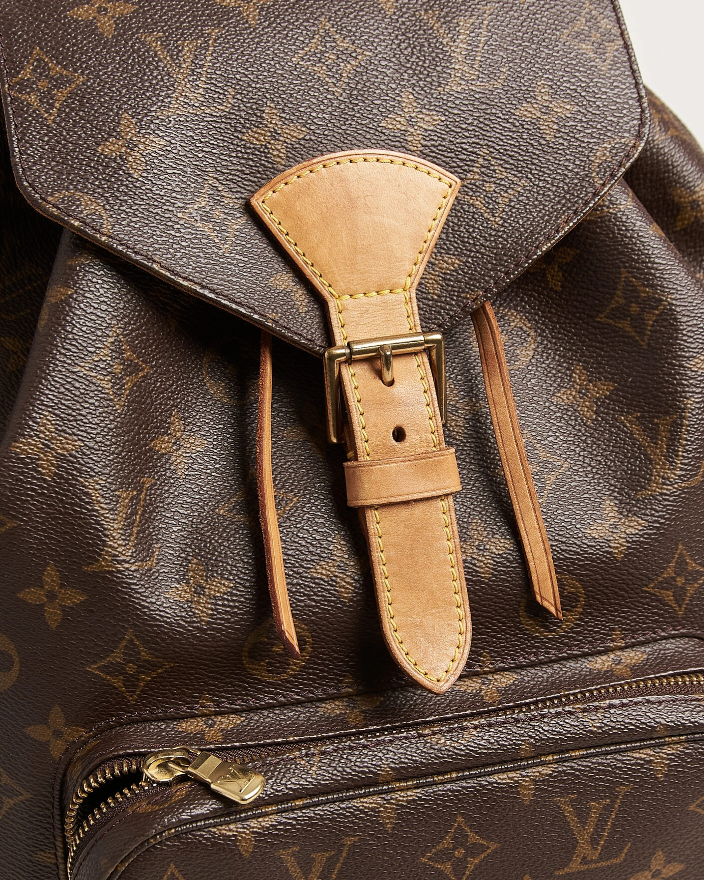 Herr | Pre-Owned & Vintage Bags | Louis Vuitton Pre-Owned | Montsouris GM Backpack Monogram