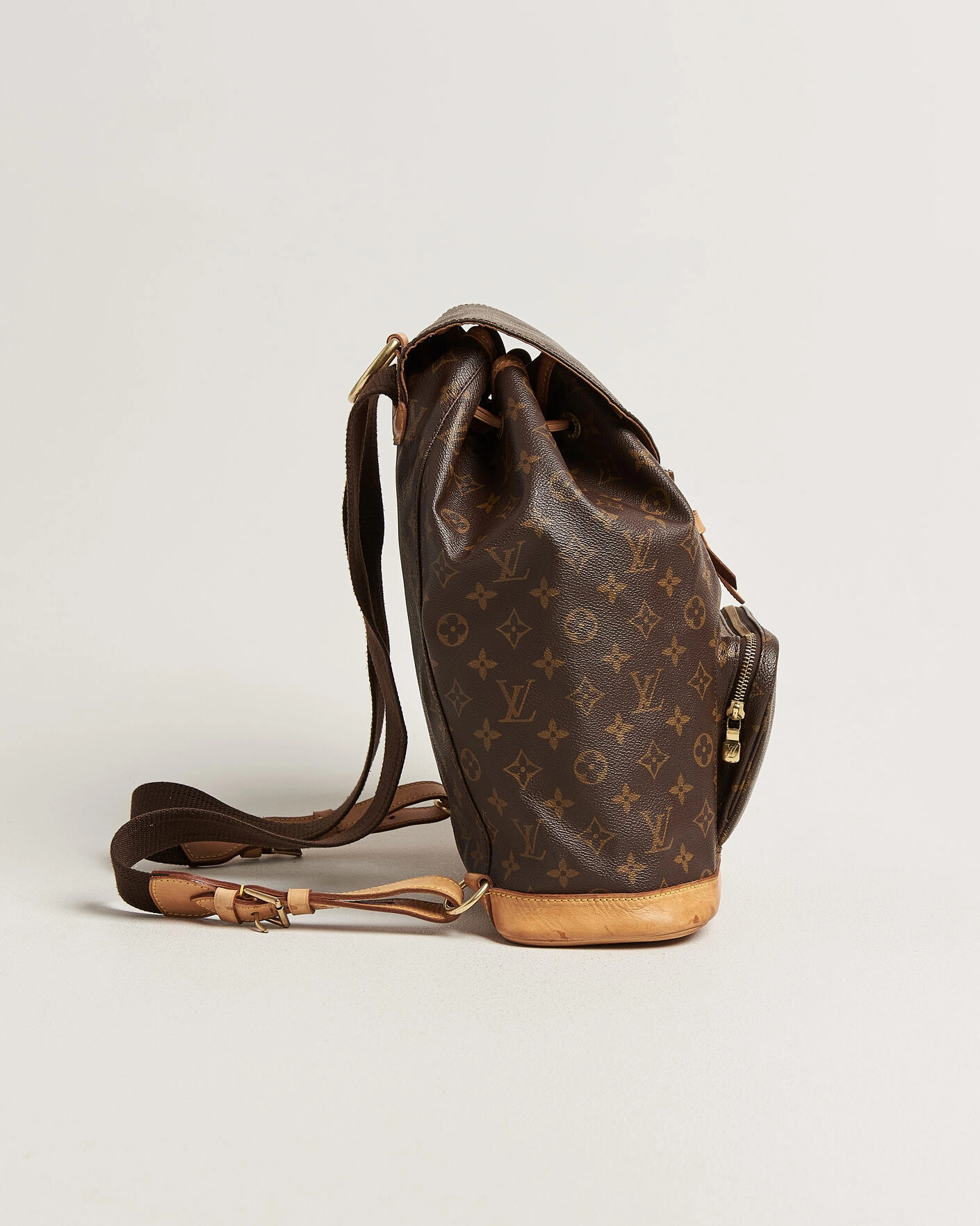 Herr | Pre-Owned & Vintage Bags | Louis Vuitton Pre-Owned | Montsouris GM Backpack Monogram