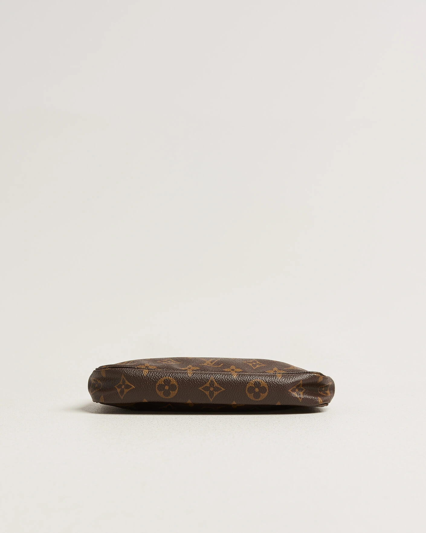 Herr | Pre-Owned & Vintage Bags | Louis Vuitton Pre-Owned | Pochette Accessoires Monogram