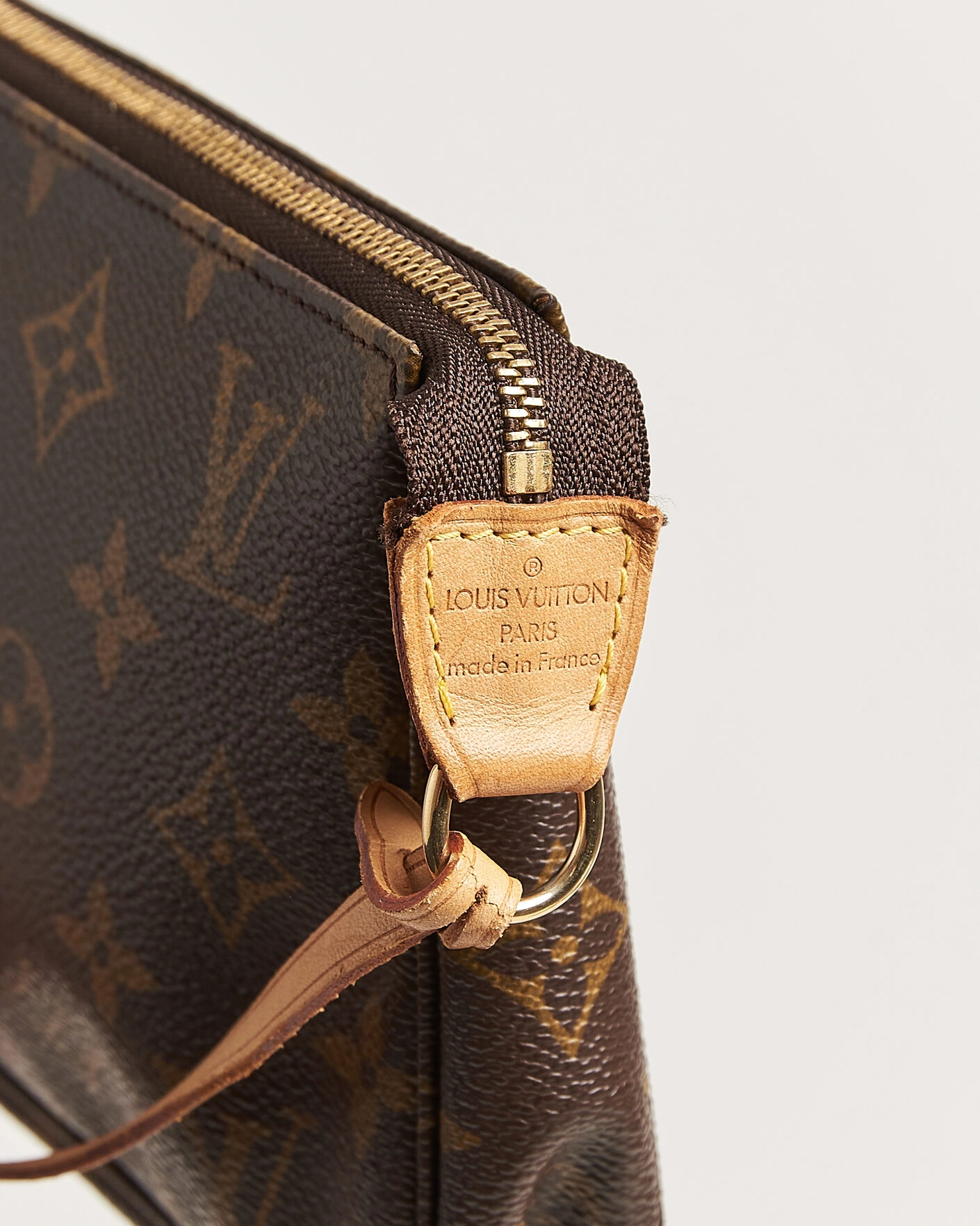 Herr | Pre-Owned & Vintage Bags | Louis Vuitton Pre-Owned | Pochette Accessoires Monogram