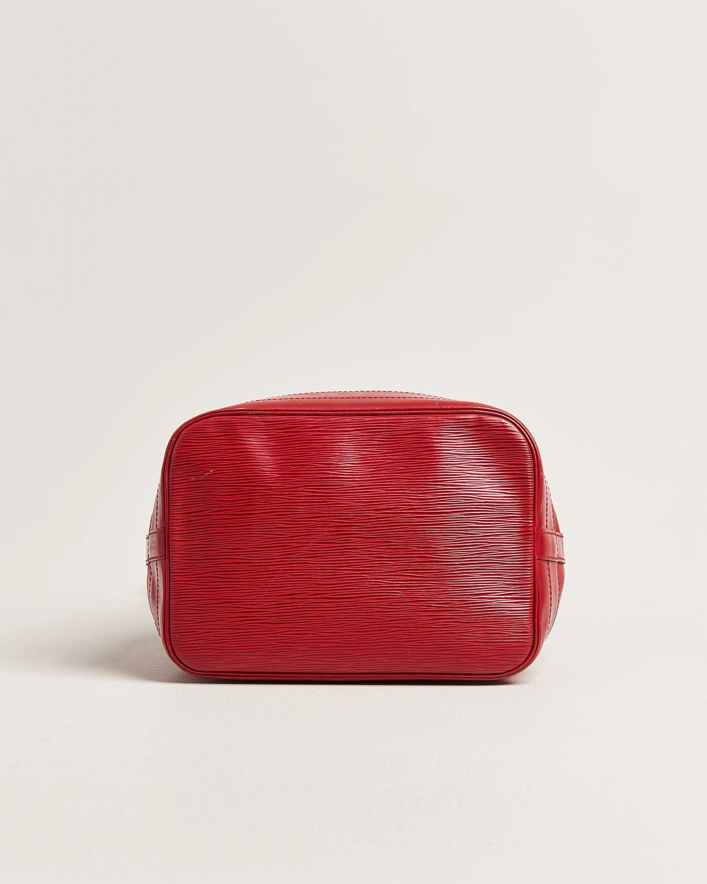 Herr | Pre-Owned & Vintage Bags | Louis Vuitton Pre-Owned | Noé Epi Leather Red