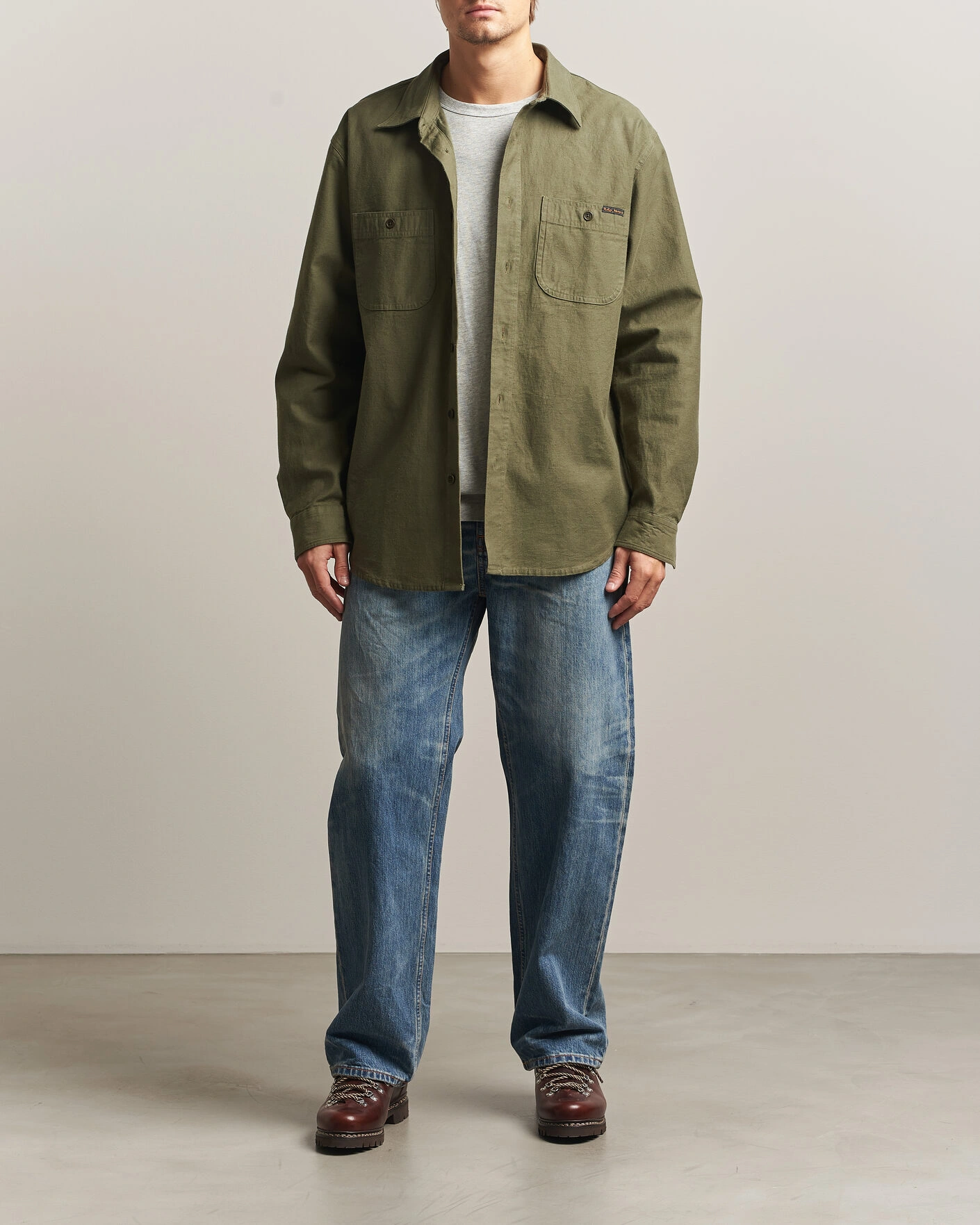 Herr | Skjortor | Nudie Jeans | Julian Worker Shirt Olive Green