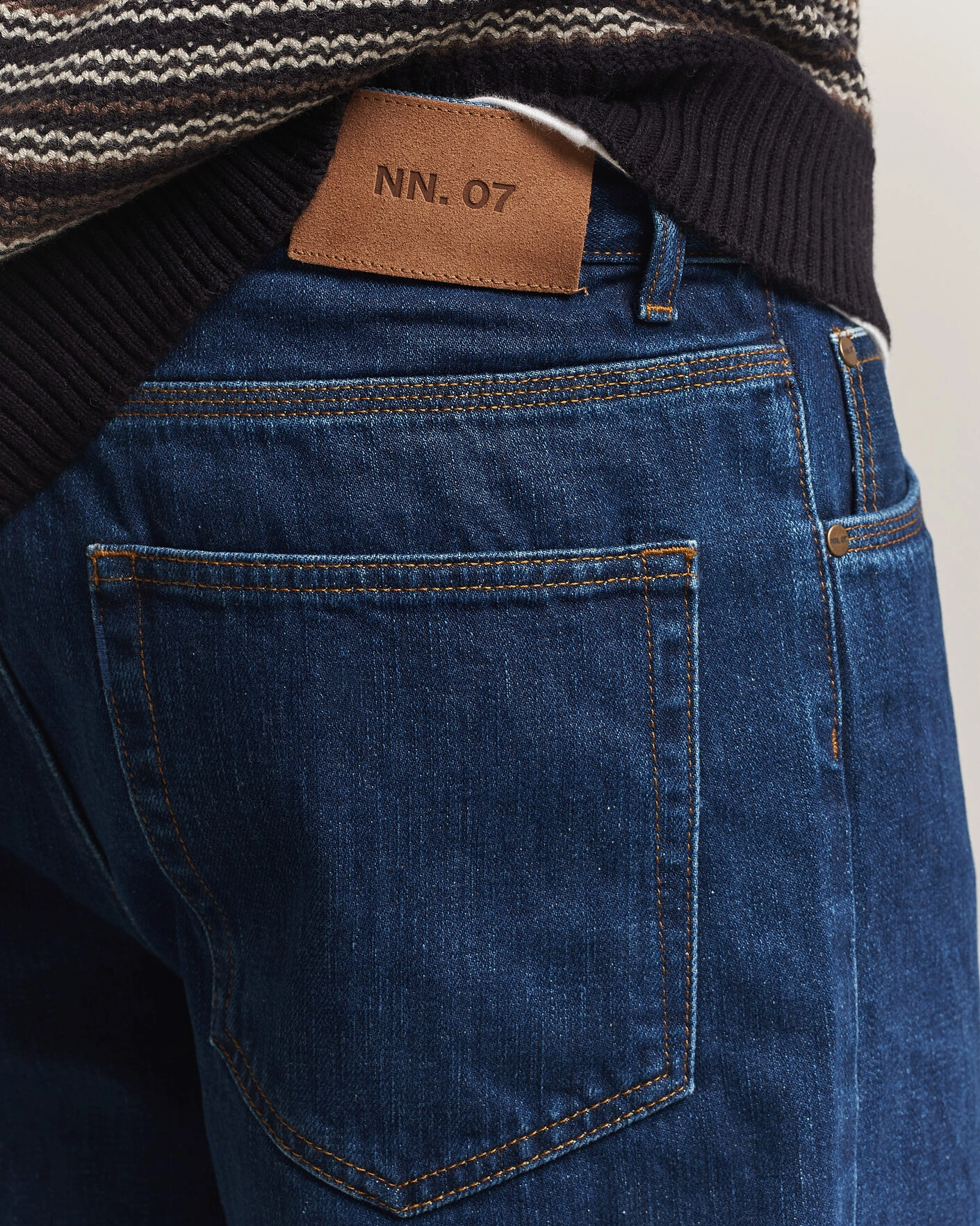 Herr | Byxor | NN07 | Otis Relaxed Fit Selvedge Jeans Medium Indigo