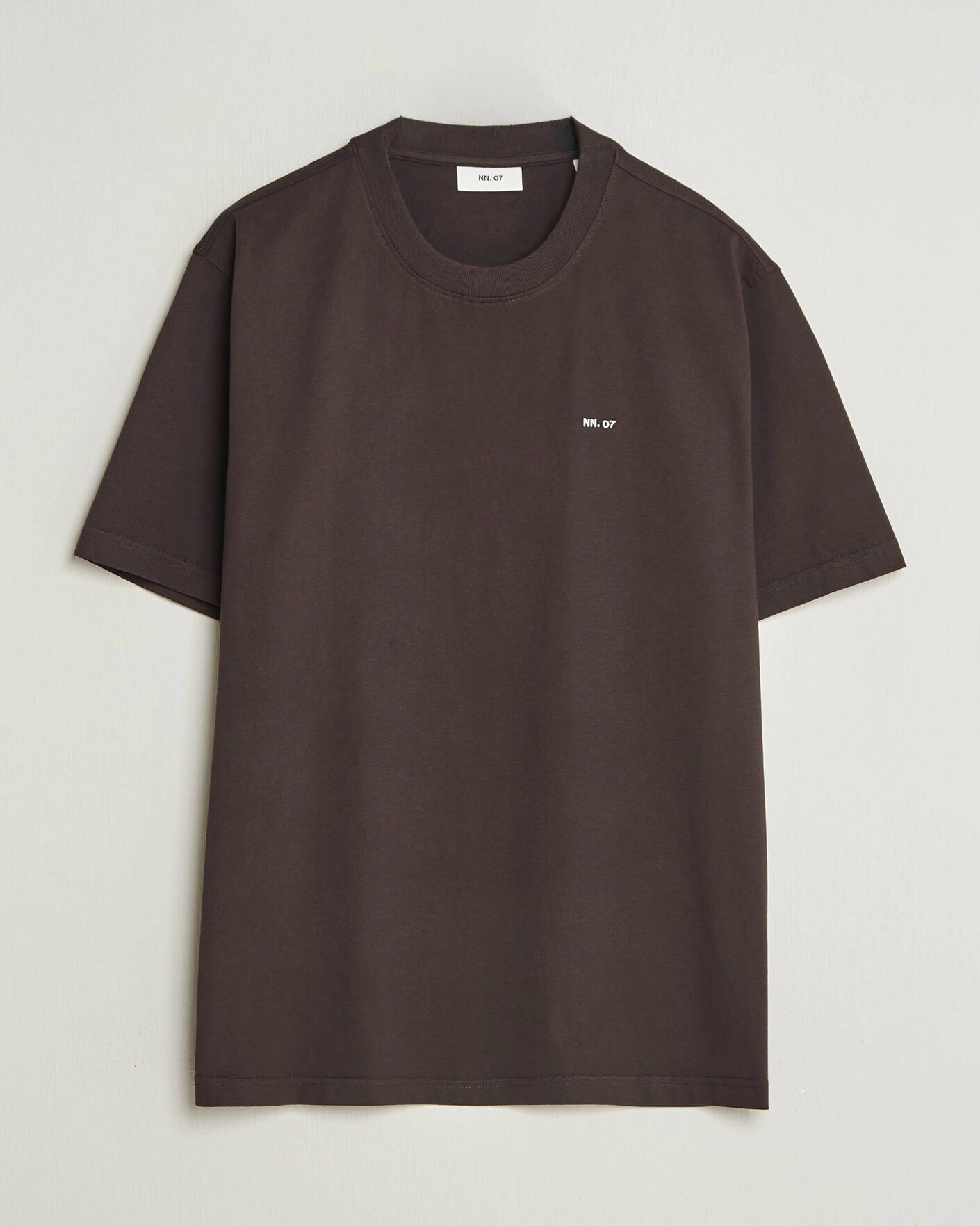 Herr | T-Shirts | NN07 | Adam Crew Neck T-Shirt Deep Truffle