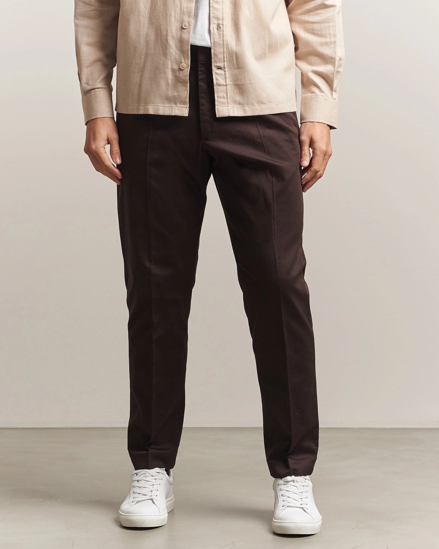 Herr | Byxor | NN07 | Bill Pleated Cotton Chinos Deep Truffle