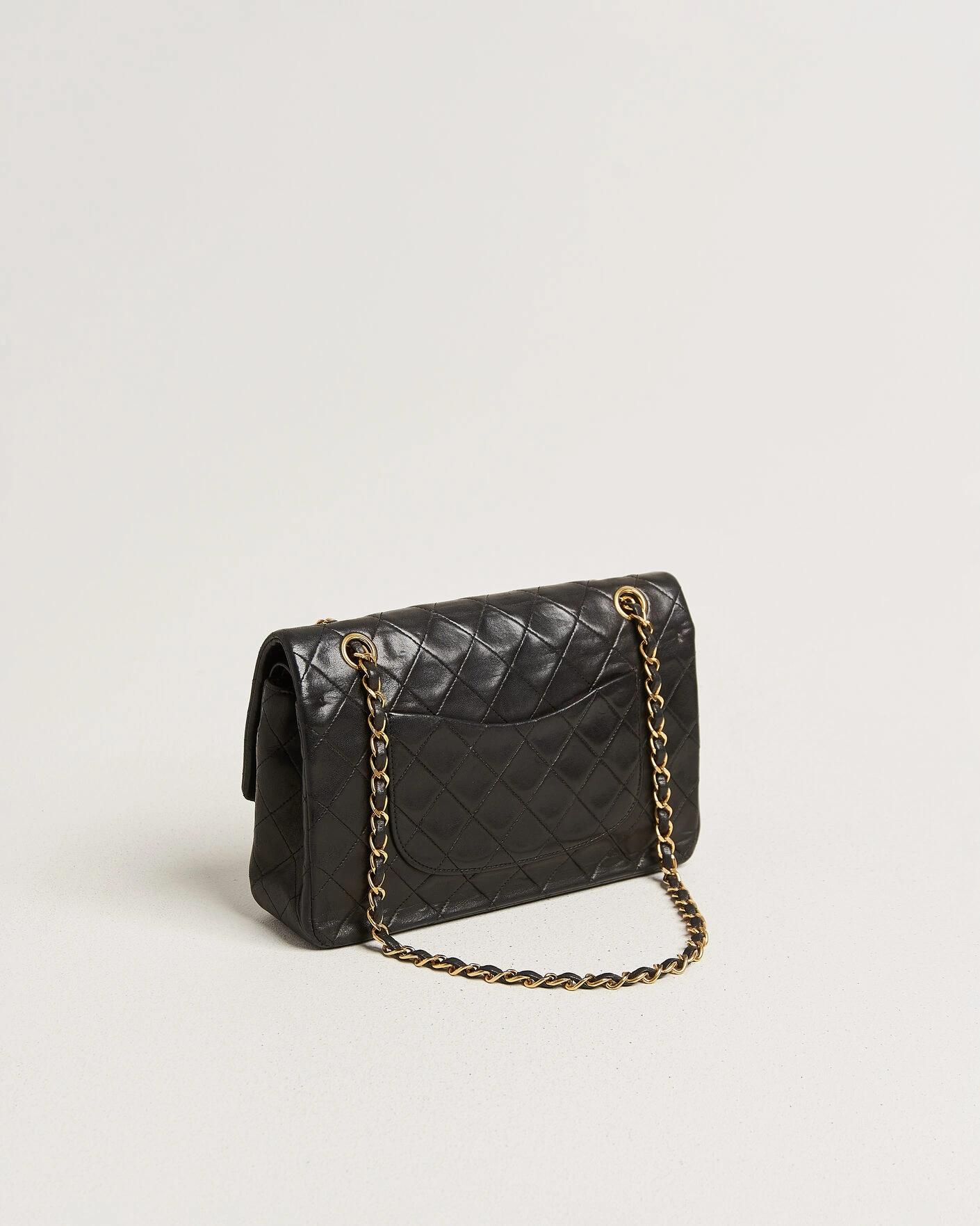 Herr | Pre-Owned & Vintage Bags | Louis Vuitton Pre-Owned | Chanel Pre-Owned Classic Medium Double Flap Bag Lambskin Black