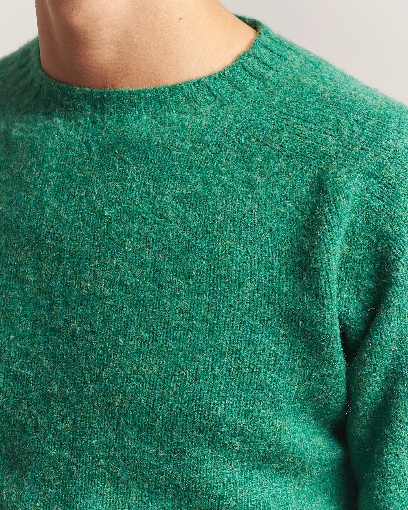 Herr | Tröjor | Harley Of Scotland | Brushed Supersoft Lambswool Crewneck Evergreen