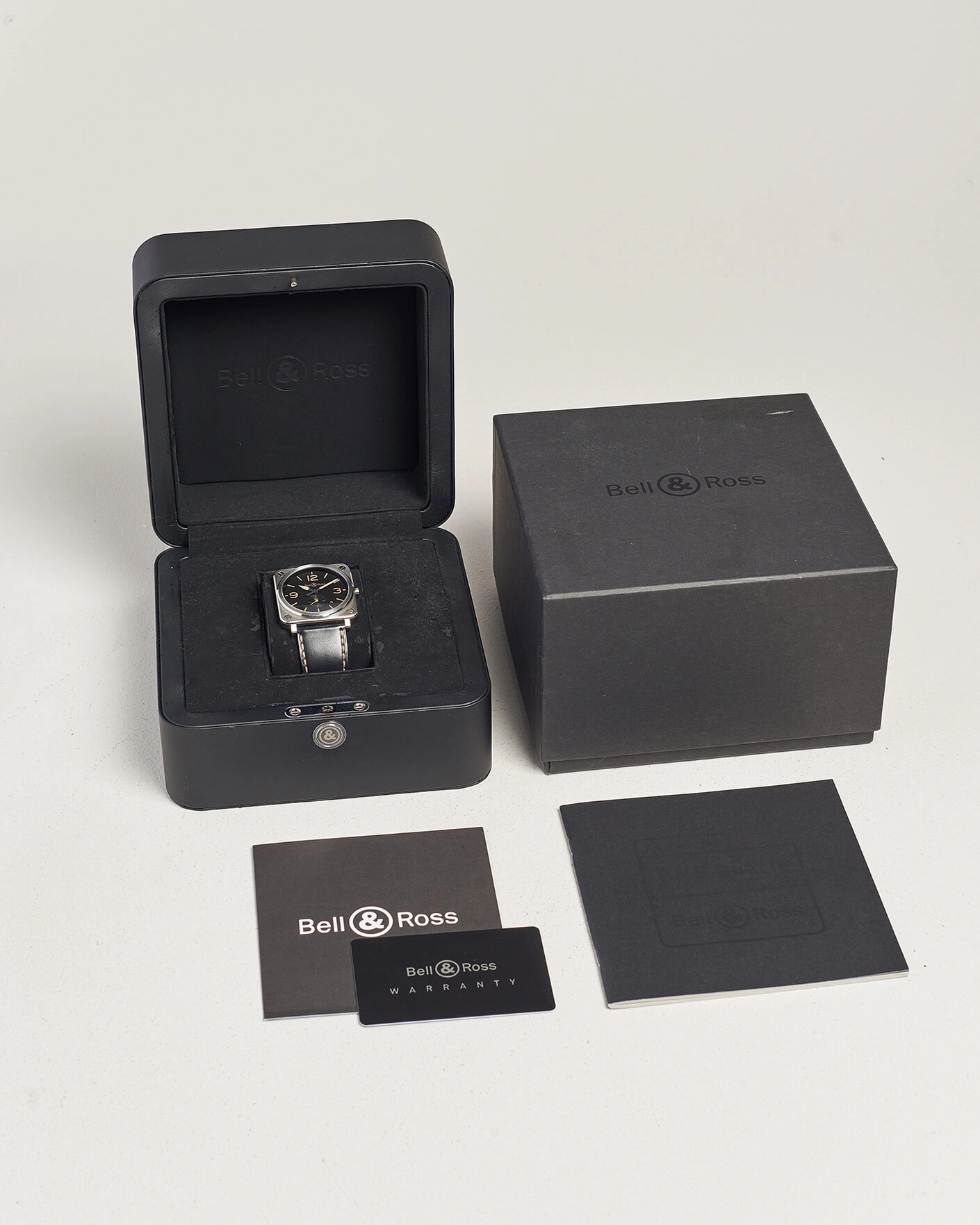 Herr | Pre-Owned & Vintage Watches | Bell & Ross Pre-Owned | BRS-64