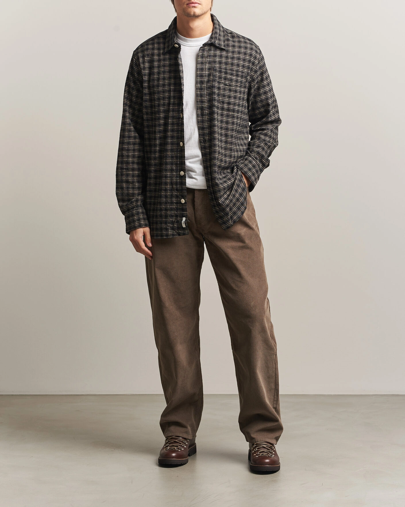 Herr | Byxor | Forét | Moor Relaxed Fit Corduroy Pants Faded Wood