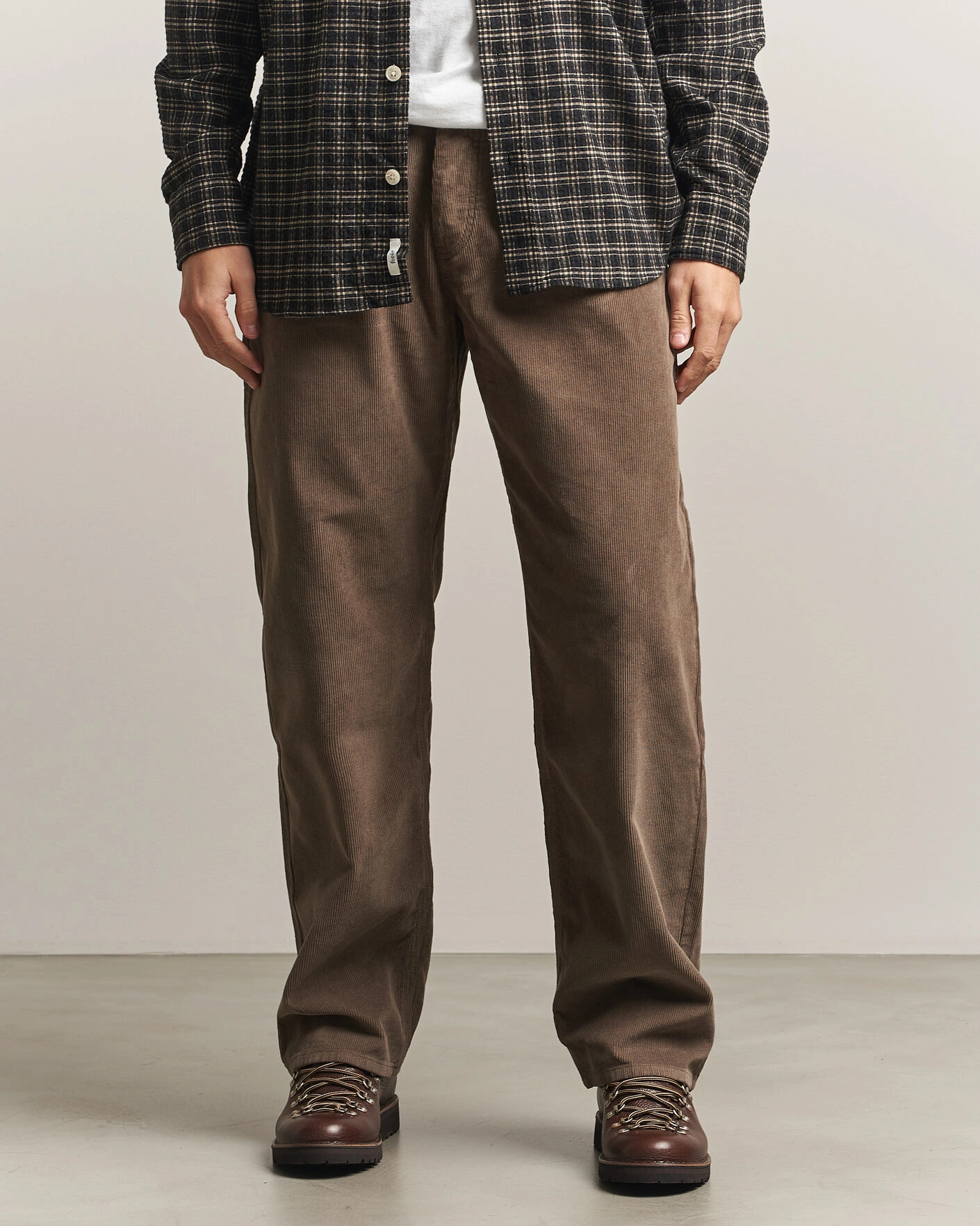 Herr | Byxor | Forét | Moor Relaxed Fit Corduroy Pants Faded Wood