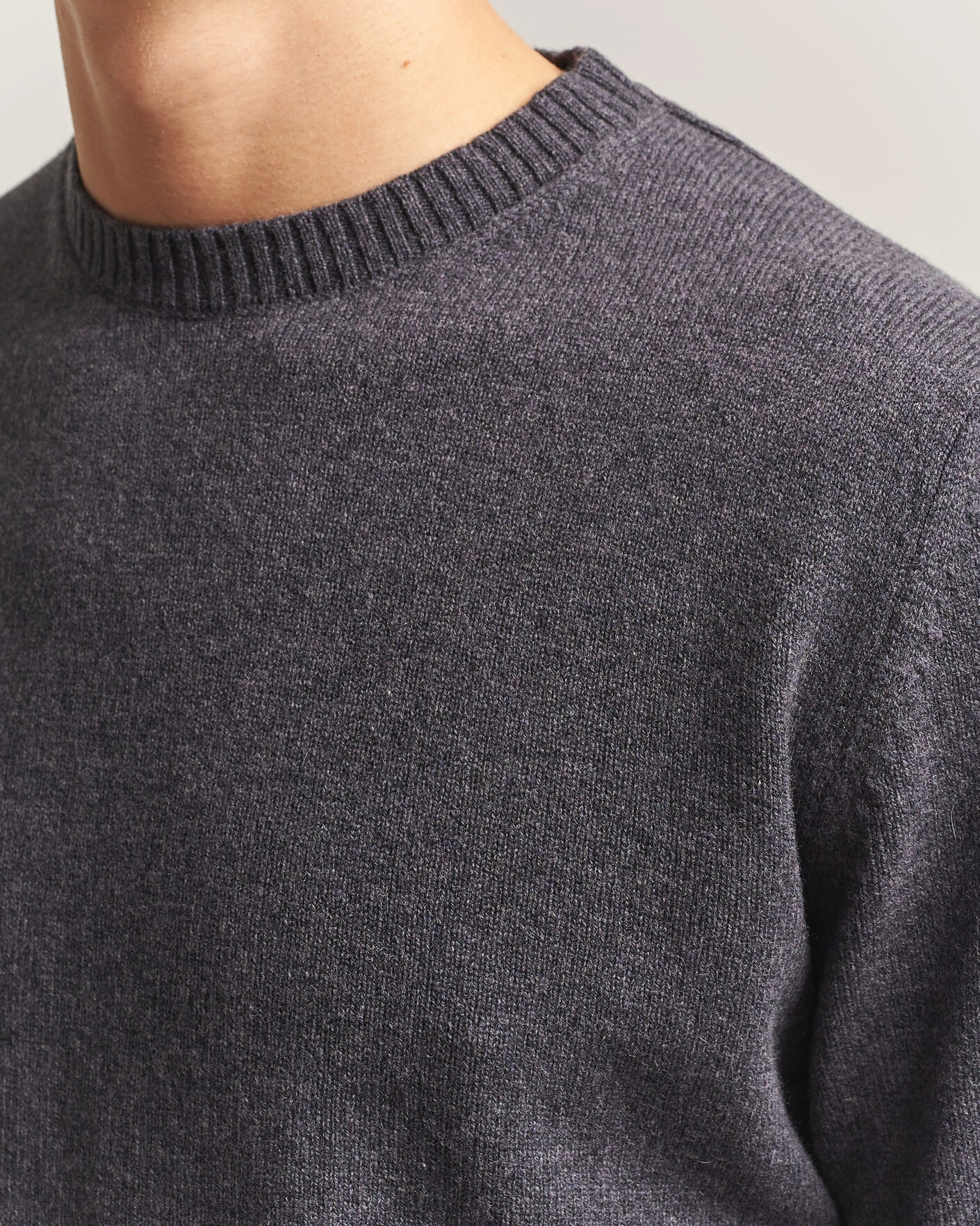 Herr | Tröjor | Stenströms | Knitted Lambswool Crew Neck Dark Grey Melange