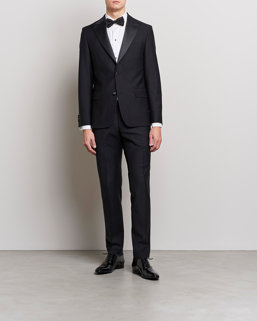 Herr | Fira nyår med stil | Oscar Jacobson | Elder Tuxedo Suit