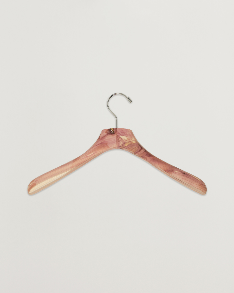 Herr | Care with Carl | Care with Carl | Cedar Wood Jacket Hanger 3-pack