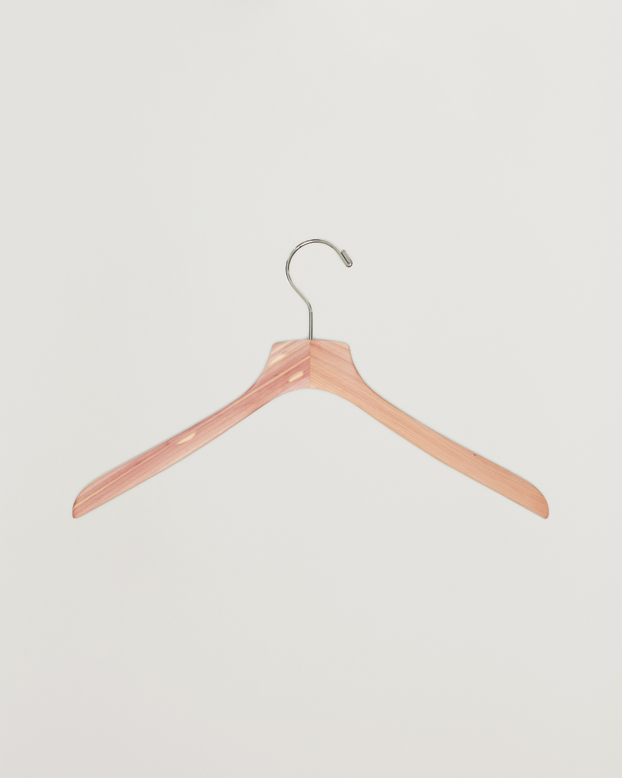Herr | Care with Carl | Care with Carl | 14-Pack Cedar Wood Shirt Hanger