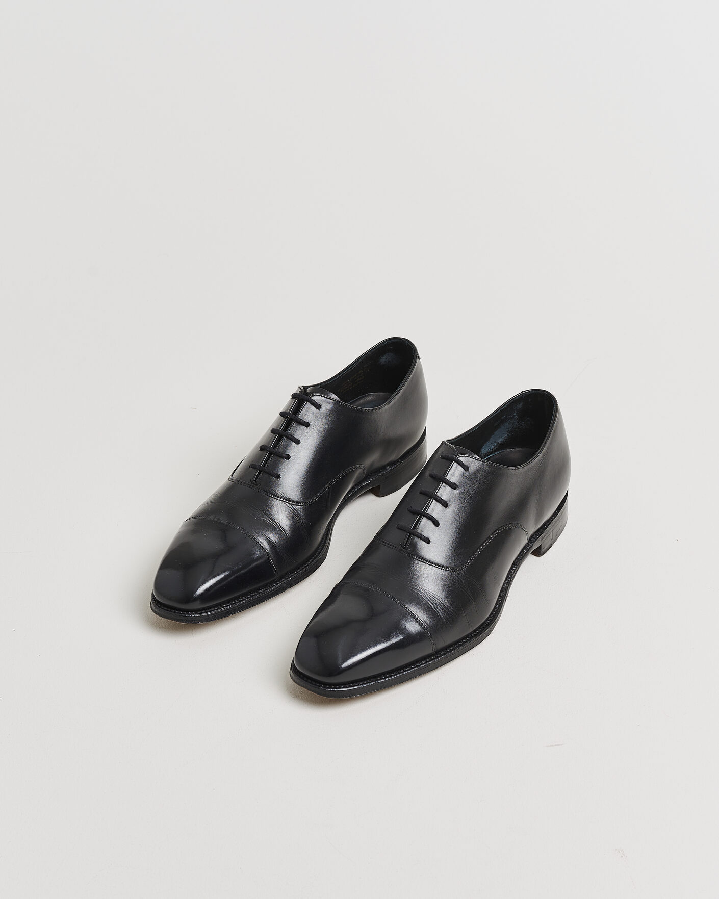Herr | Pre-owned Randsydda skor | Pre-owned | Loake 1880 Rothschild Oxford Black Calf UK11 - EU45